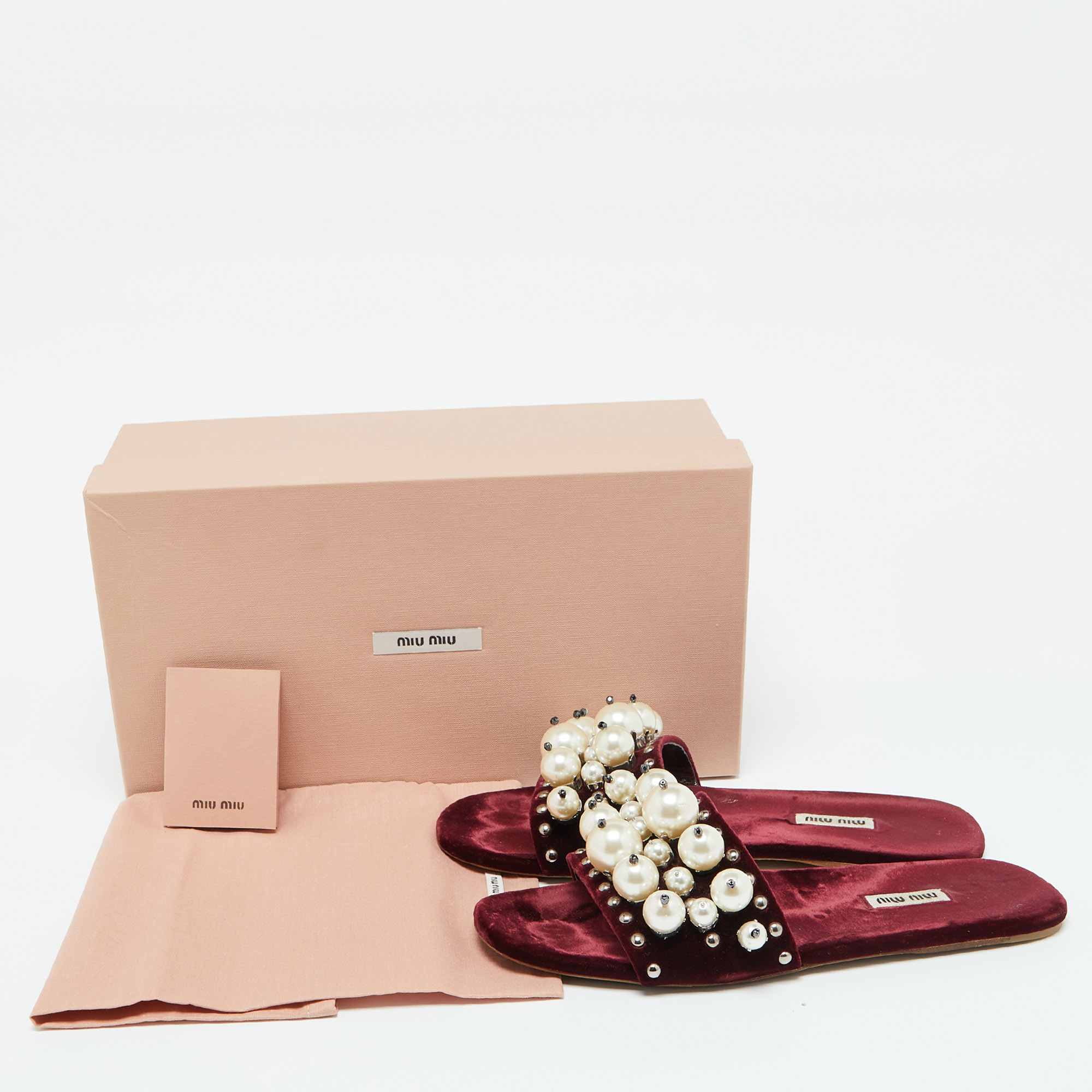 Miu Miu Burgundy Velvet Faux Pearl Embellished Flat Sandals Size 40.5