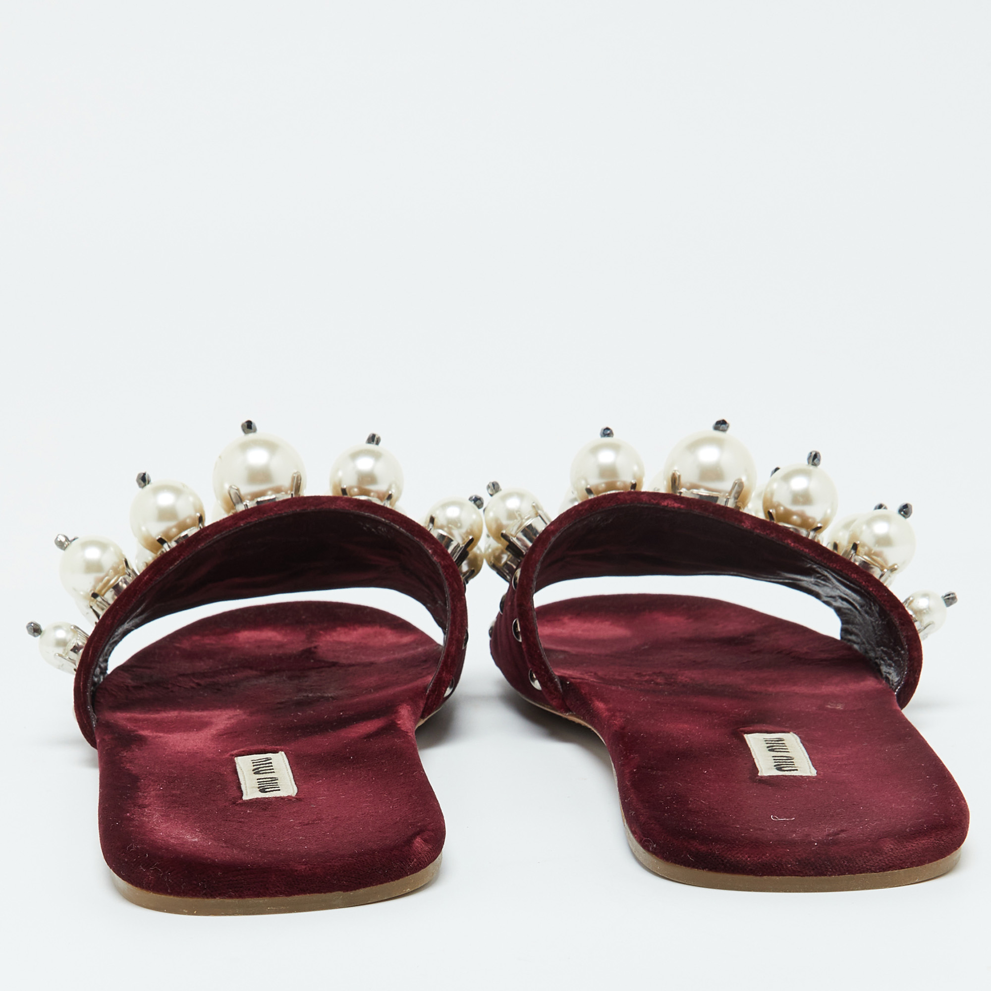 Miu Miu Burgundy Velvet Faux Pearl Embellished Flat Sandals Size 40.5