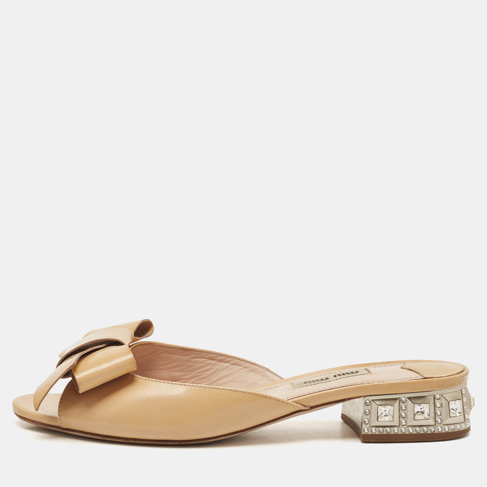 Miu Miu Beige Patent Leather Crystal Embellishment Mule Sandals Size
Miu Miu Beige Patent Leather Crystal Embellishment Mule Sandals Size