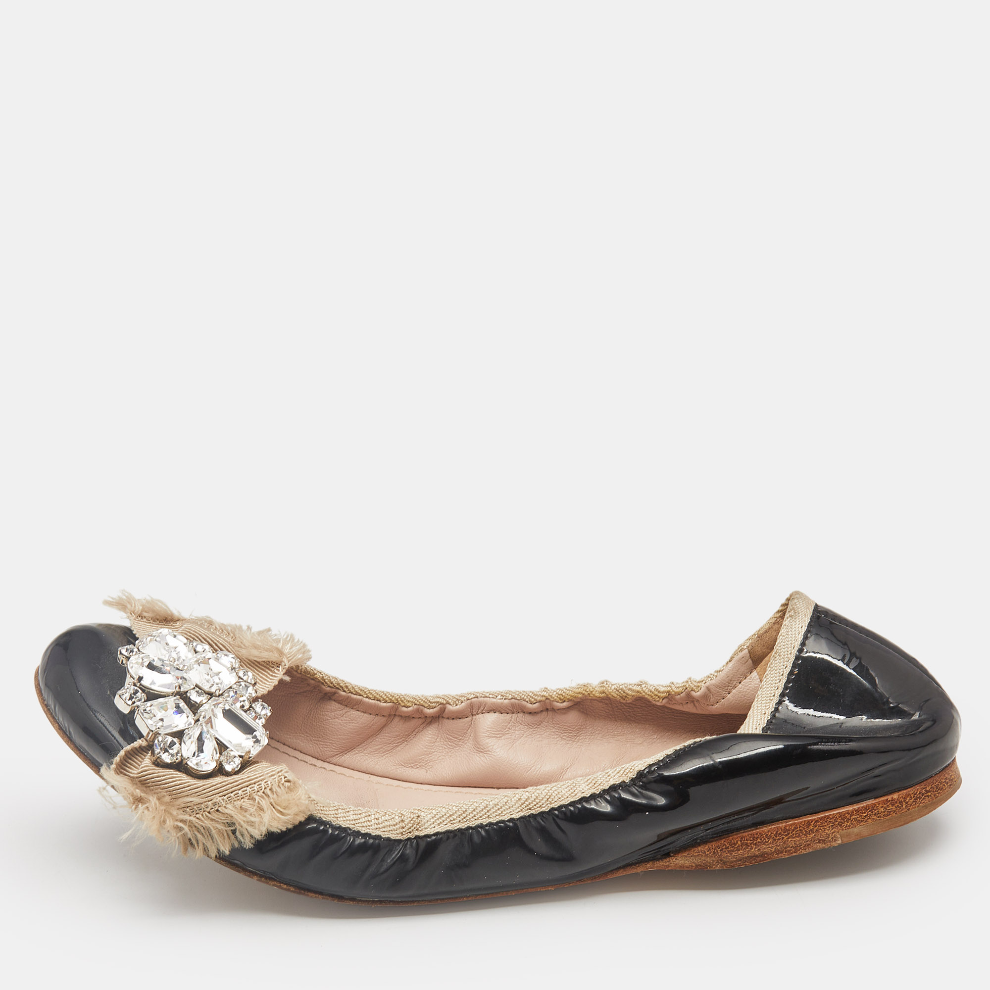 Miu Miu Black Patent Leather Crystal Embellished Scrunch Ballet Flats Size
Miu Miu Black Patent Leather Crystal Embellished Scrunch Ballet Flats Size