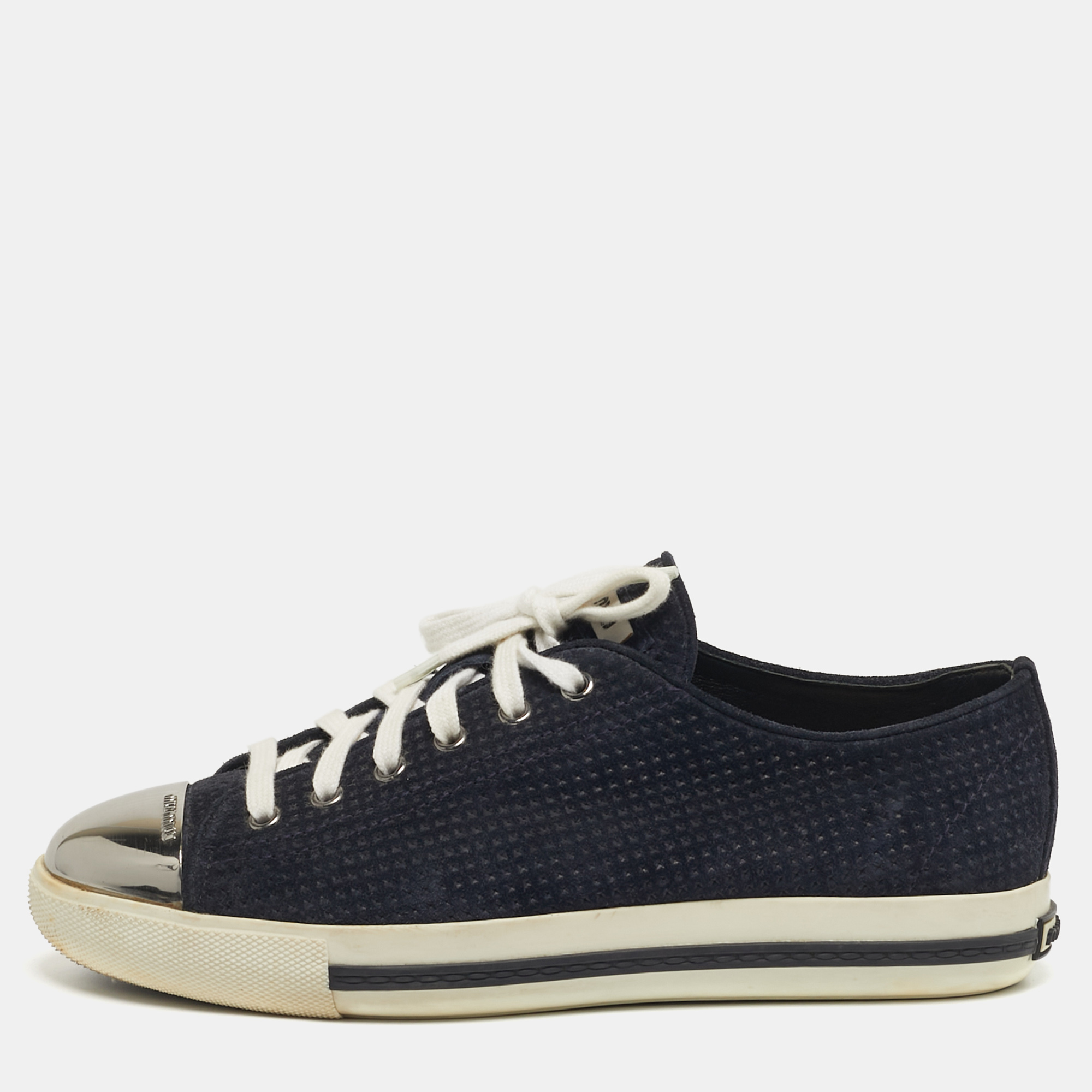Miu Miu Size Navy Blue Metal and Suede Cap Toe Lace Up Sneakers
Miu Miu Size Navy Blue Metal and Suede Cap Toe Lace Up Sneakers