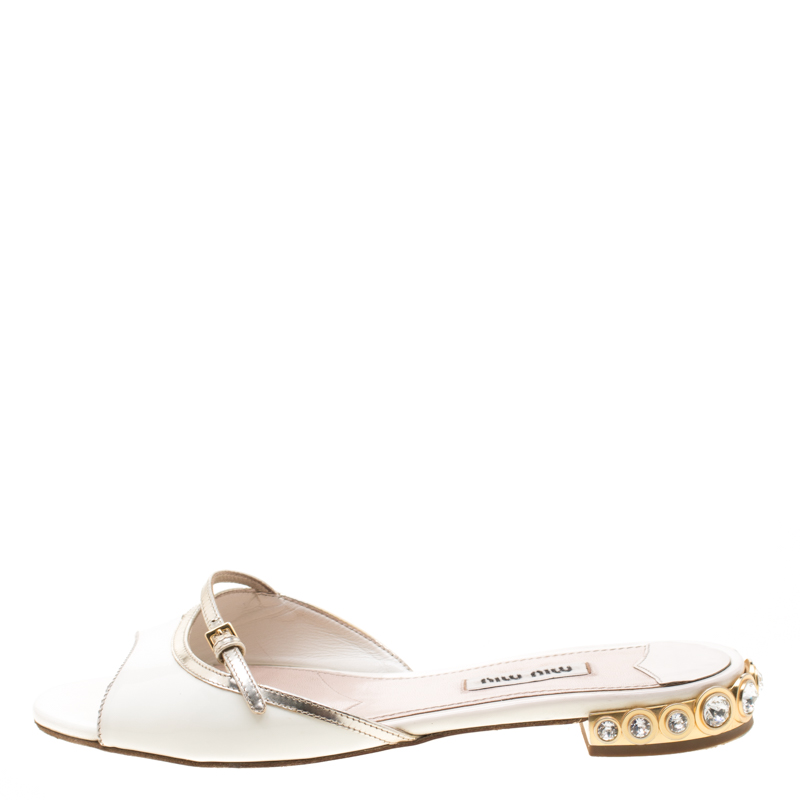 

Miu Miu White Patent Leather Peep Toe Crystal Embellished Heel Flat Slides Size