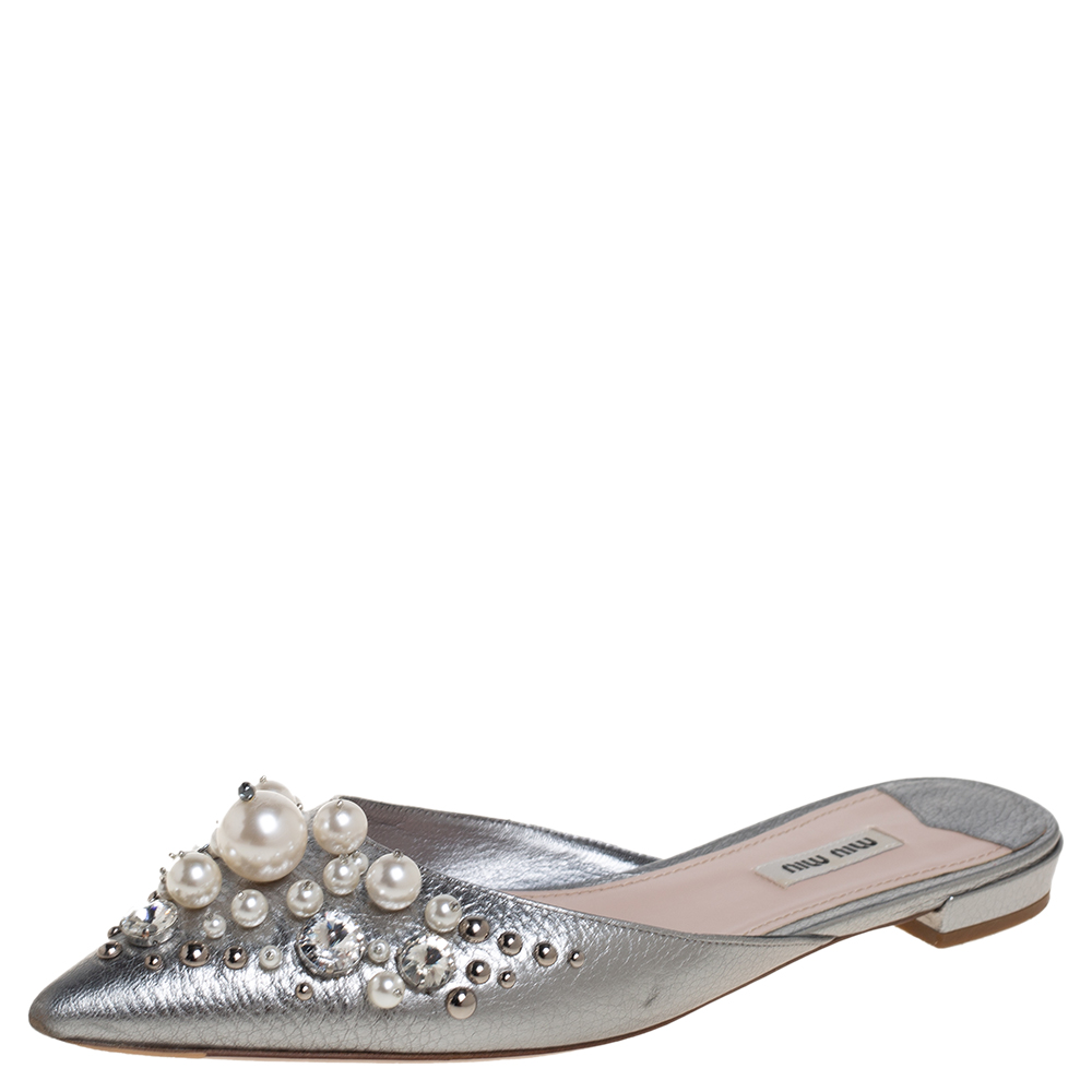 Miu Miu Silver Leather Faux Pearl Embellished Pointed Toe Mules Size 38.5