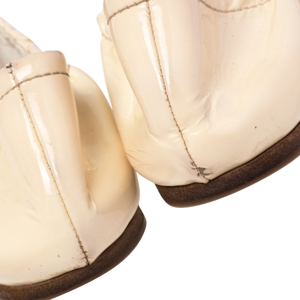 Miu Miu Cream Patent Leather Crystal Embellished Scrunch Ballet Flats Size 36
