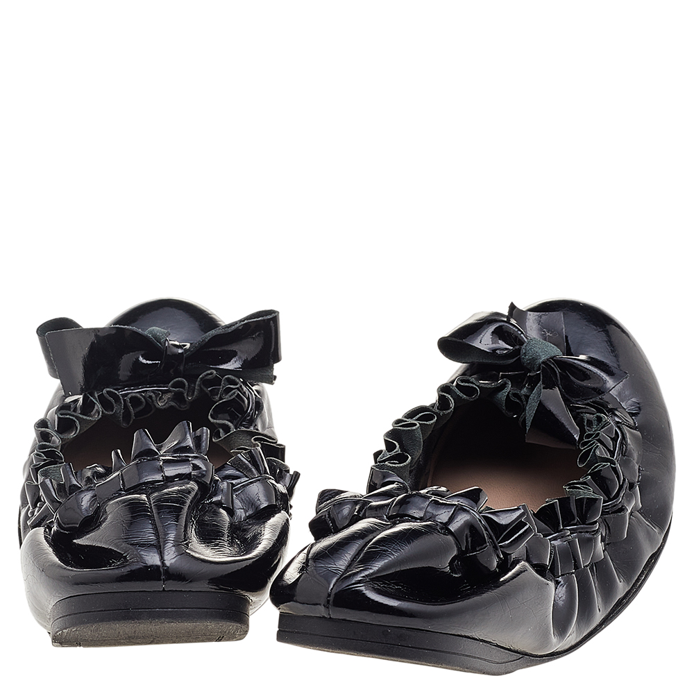 Miu Miu Black Patent Leather Scrunch Bow Ballet Flats Size 35.5