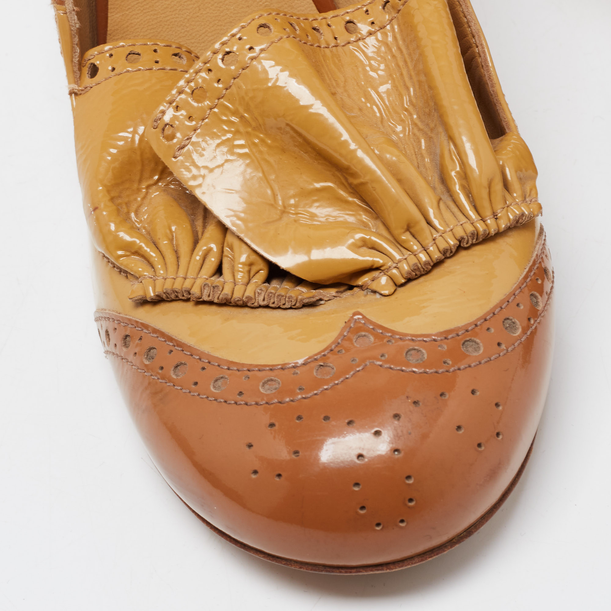 Miu Miu Tricolor Brogue Patent Leather Ruffle Pumps Size 40.5