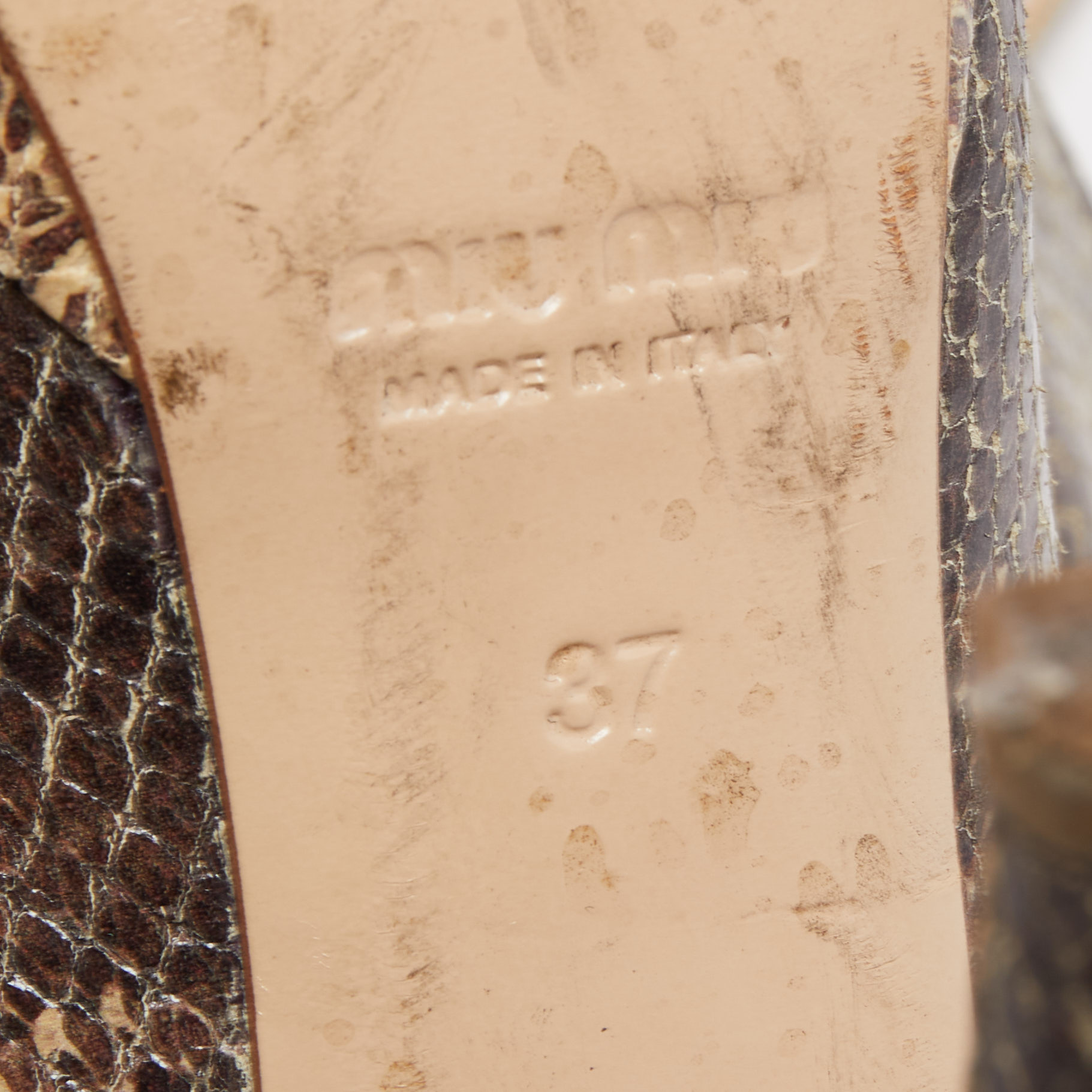Miu Miu Cream/Brown Snakeskin Embossed Leather Platform Pumps Size 37