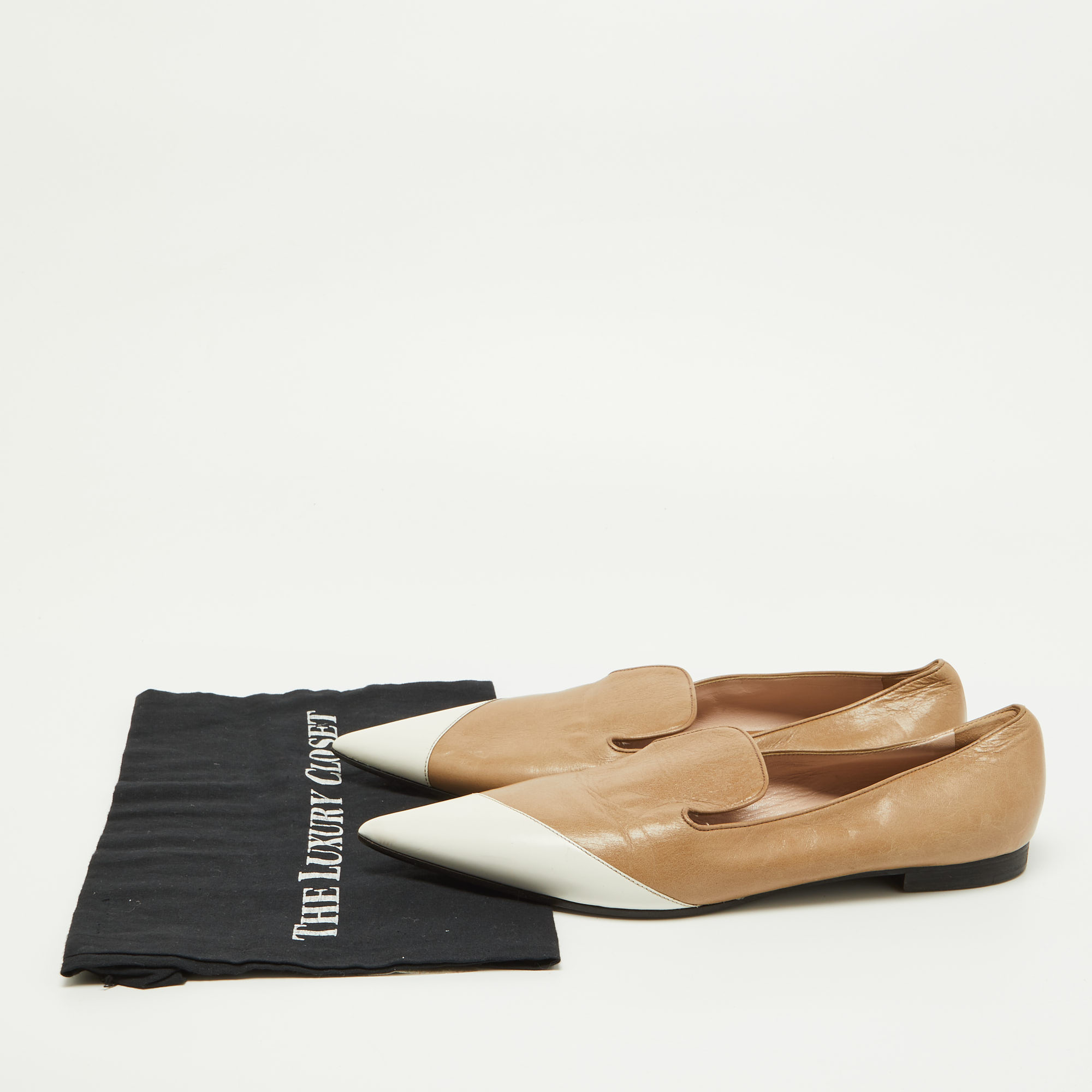 Miu Miu Beige/White Leather Pointed Toe Smoking Slipper Size 42