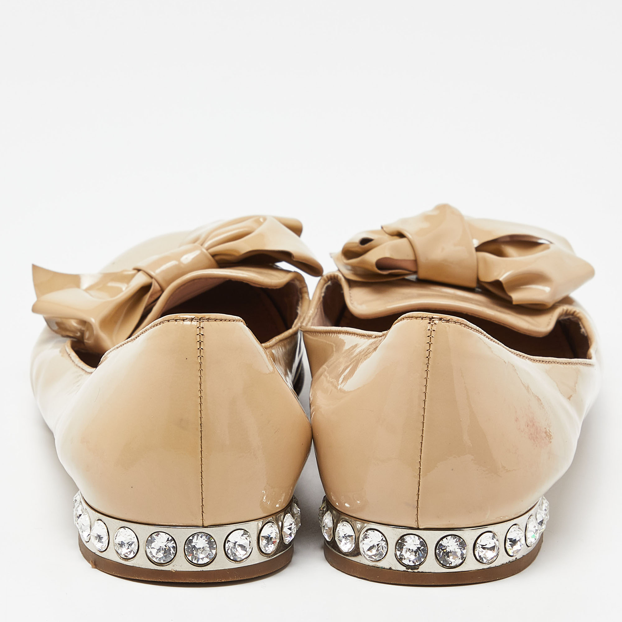 Miu Miu Beige Patent Leather Bow Detail Crystal Embellished Heel Ballet Flats Size 39