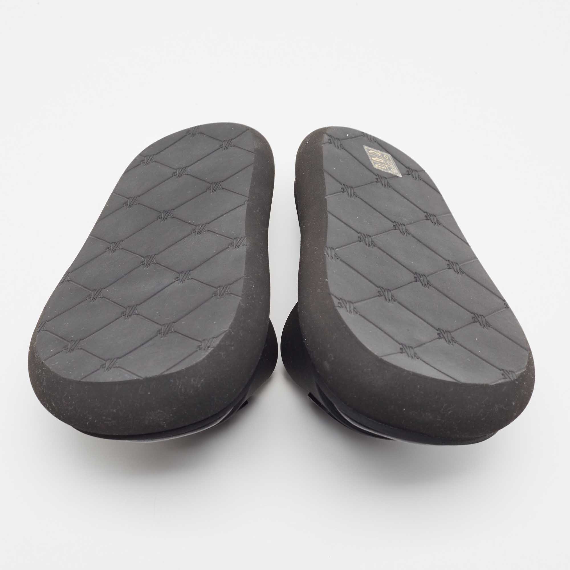 Moncler Black Rubber Slyder Flat Slides Size 39