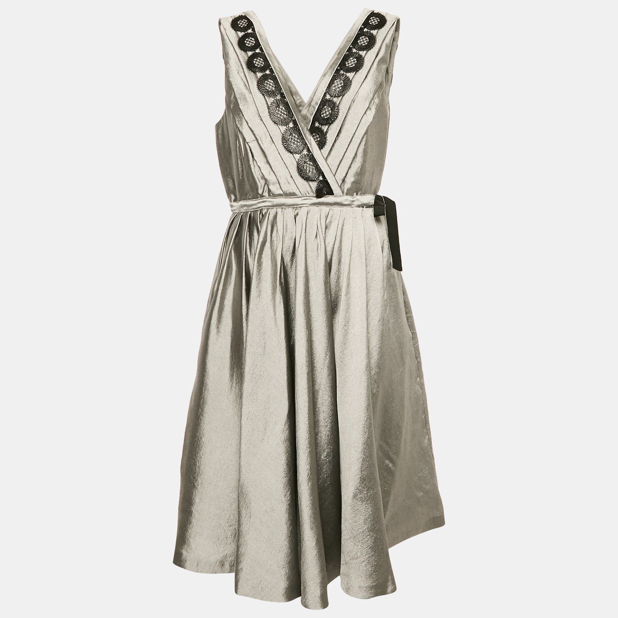 Moschino Cheap and Chic Grey Lace Trim Lurex Pleated Short Dress L
Moschino Cheap and Chic Grey Lace Trim Lurex Pleated Short Dress L