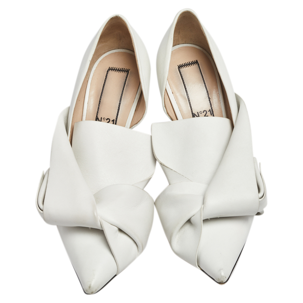 Nº21 White Leather Knot Pointed Toe Pumps Size 37