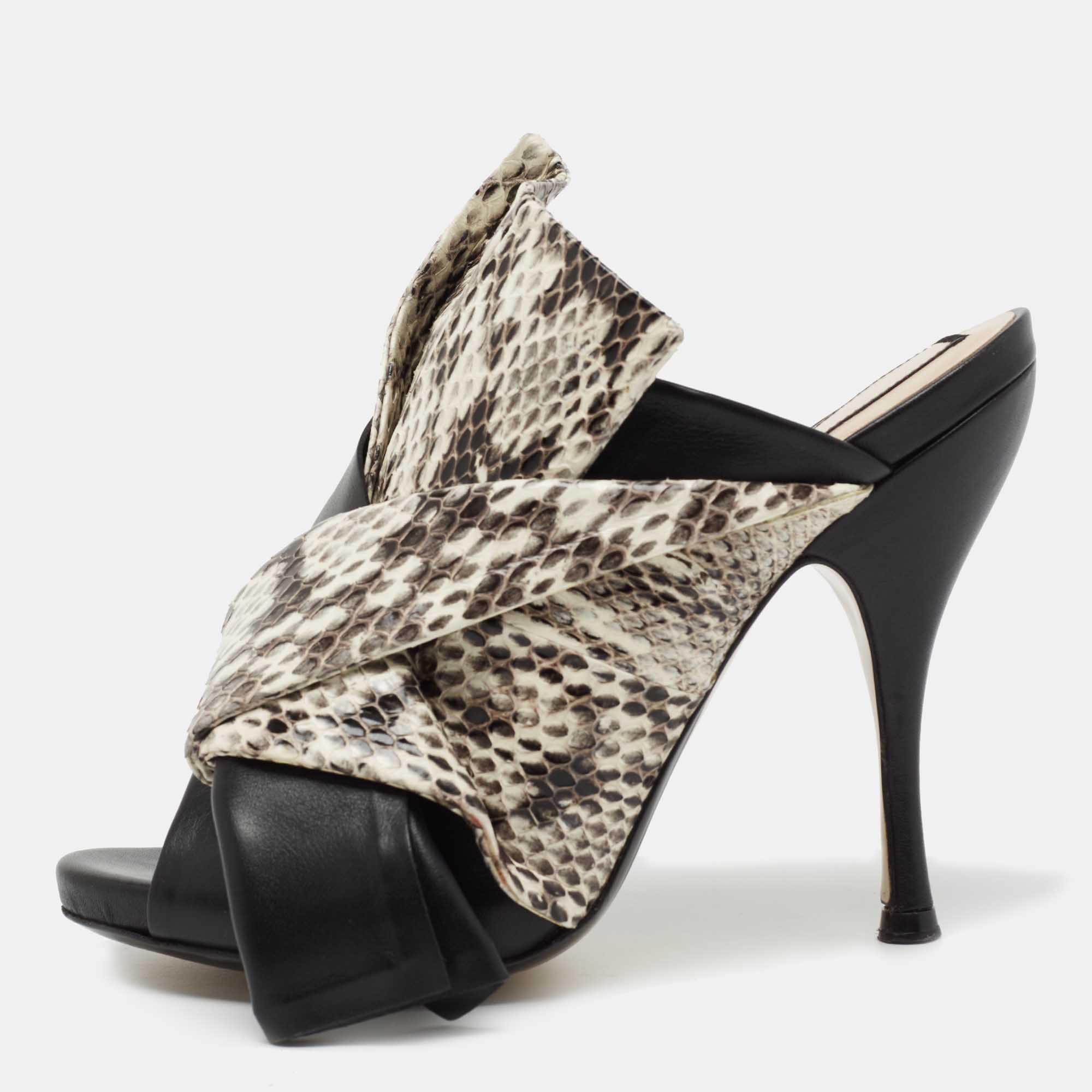 

N21 Black/White Python Embossed and Leather Mule Sandals Size