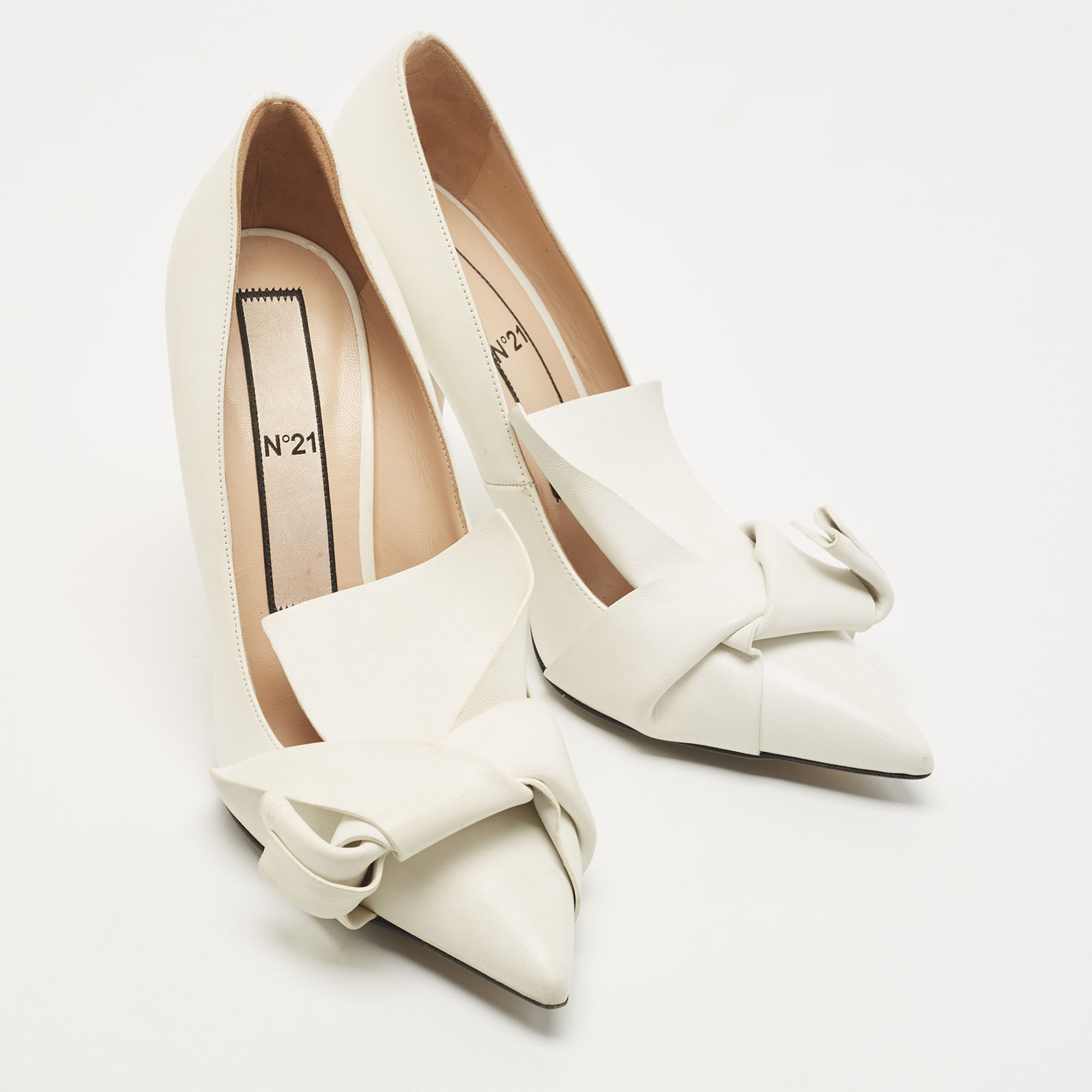 N21 White Leather Knot Pointed Toe Pump Size 40