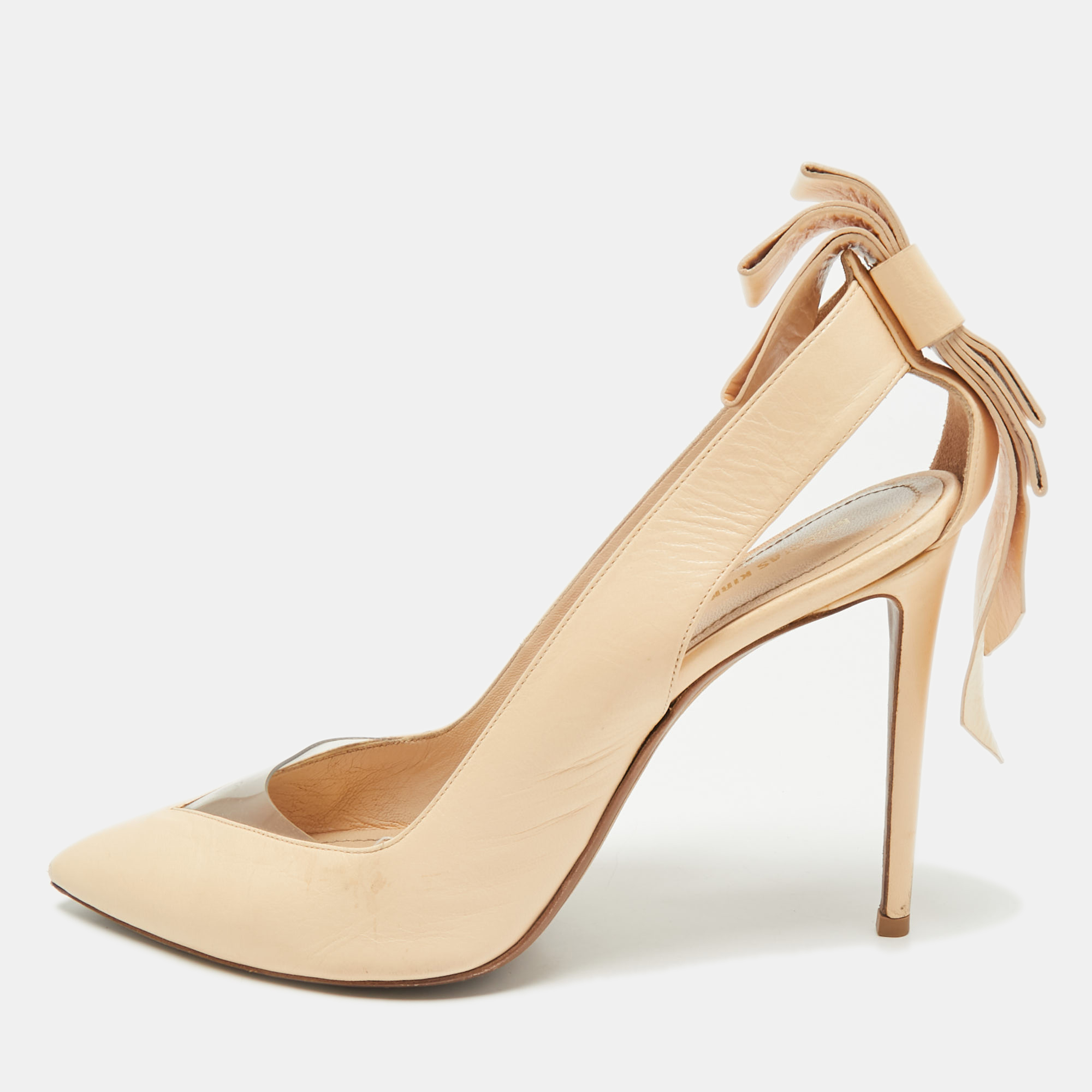 Nicholas Kirkwood Beige Leather and PVC Origami Bow Pointed Toe Pumps Size
Nicholas Kirkwood Beige Leather and PVC Origami Bow Pointed Toe Pumps Size