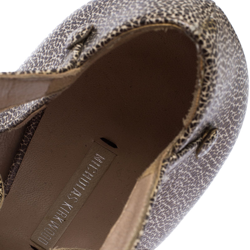 Nicholas Kirkwood Black/Beige Textured Leather And Mesh Lace Up Platform Sandals Size 39