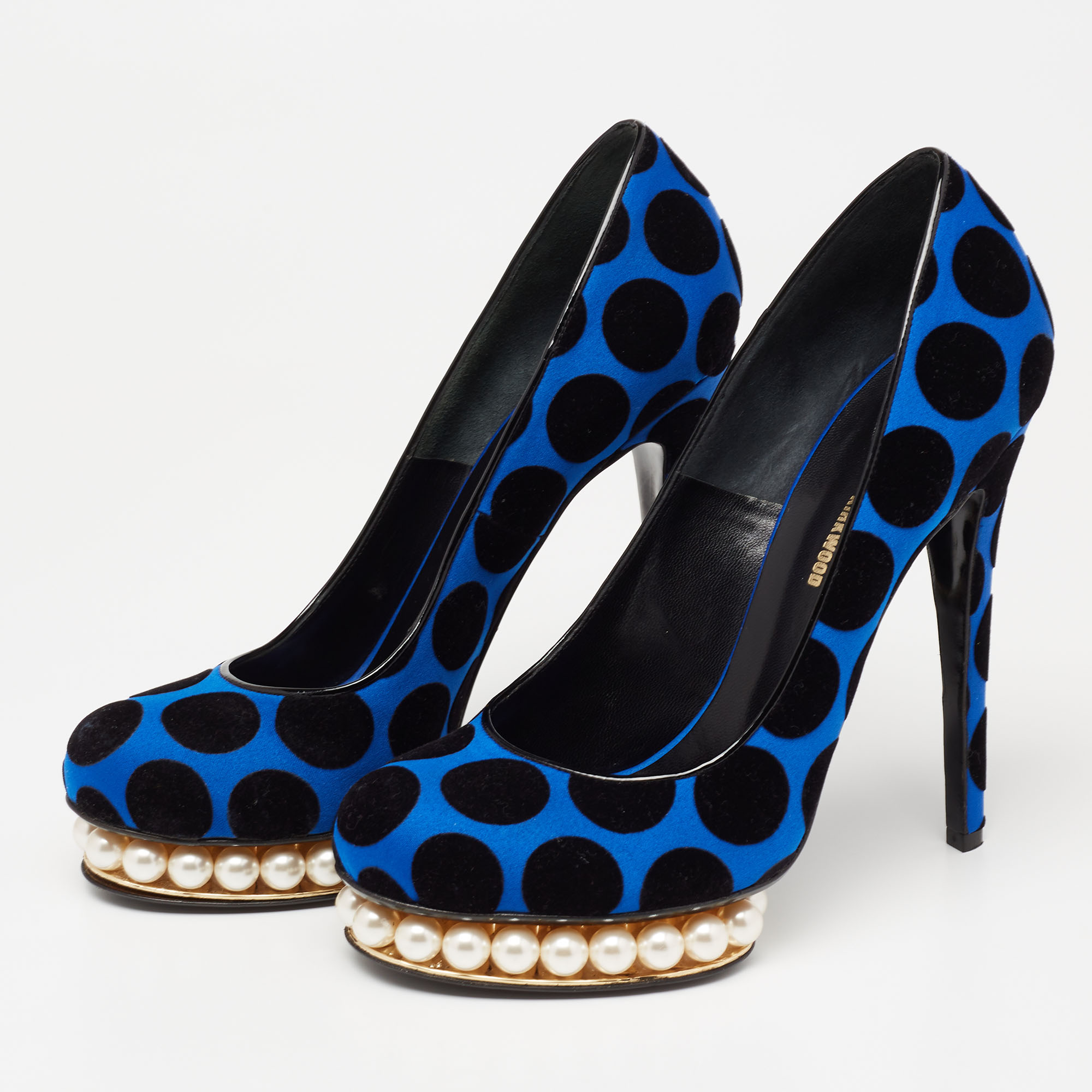 

Nicholas Kirkwood Blue/Black Polka Dot Casati Faux Pearl Platform Pumps Size