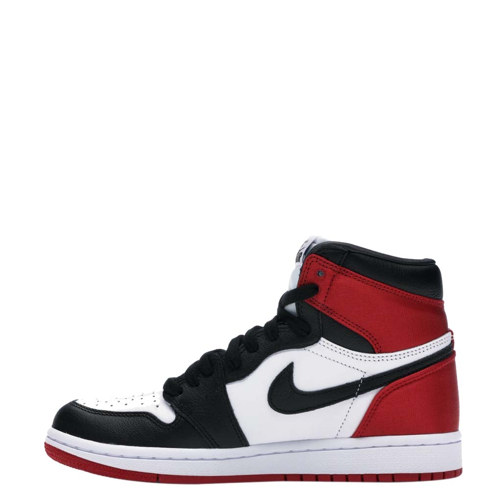 Nike Jordan 1 Retro High Satin Black Toe Sneakers Size US 7.5W (EU, Multicolor
Nike Jordan 1 Retro High Satin Black Toe Sneakers Size US 7.5W (EU, Multicolor