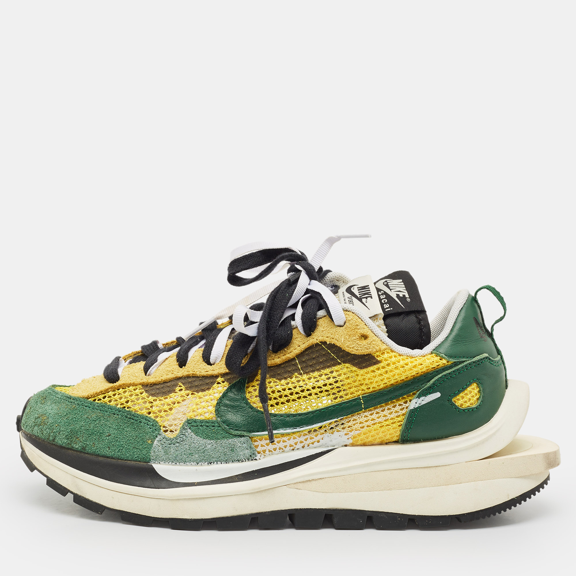 Nike x Sacai Multicolor Suede and Mesh Vaporwaffle Tour Yellow Stadium Green Sneakers Size 39
Nike x Sacai Multicolor Suede and Mesh Vaporwaffle Tour Yellow Stadium Green Sneakers Size 39