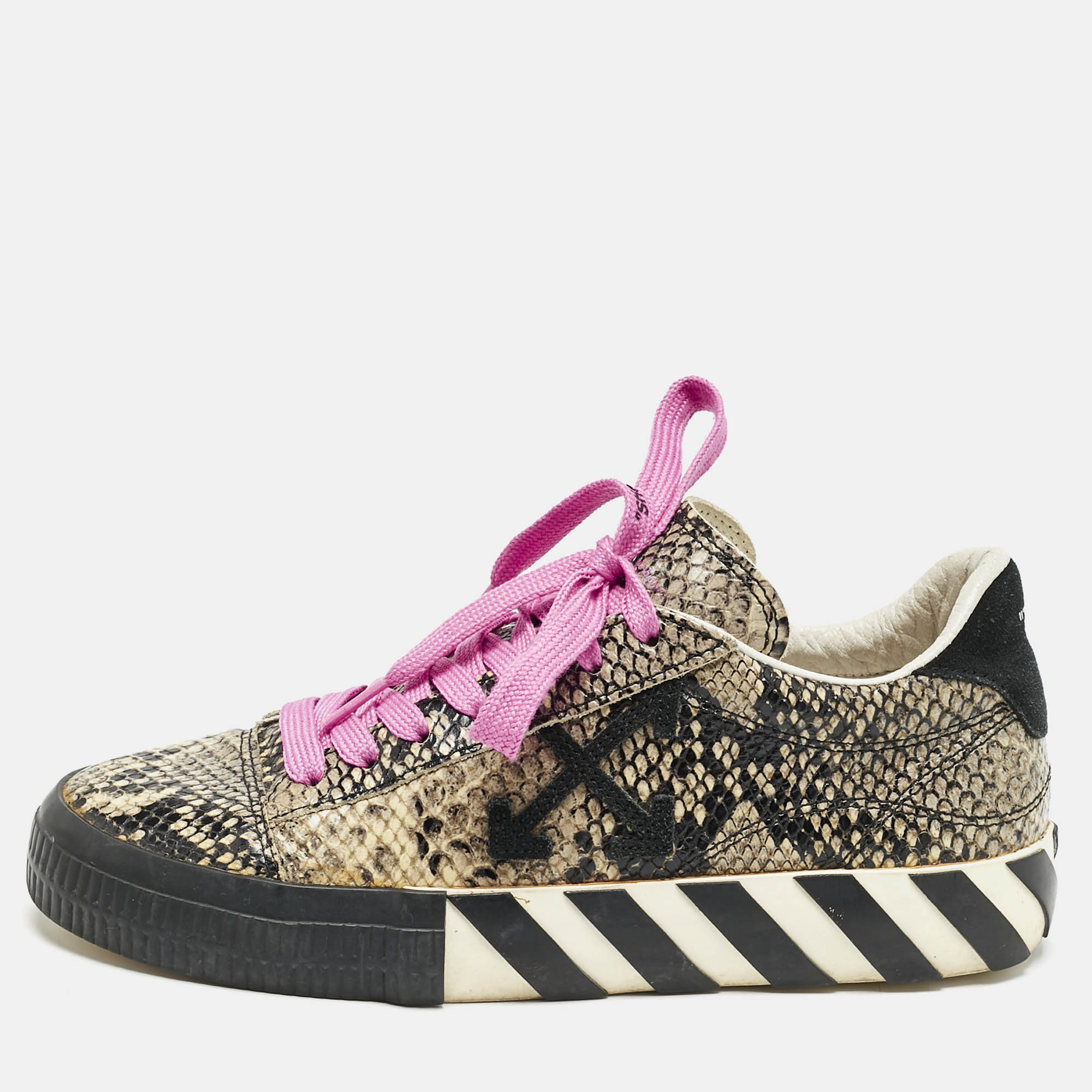Off-White Beige/Black Python Embossed Leather Vulcanised Low Top Sneakers Size
Off-White Beige/Black Python Embossed Leather Vulcanised Low Top Sneakers Size