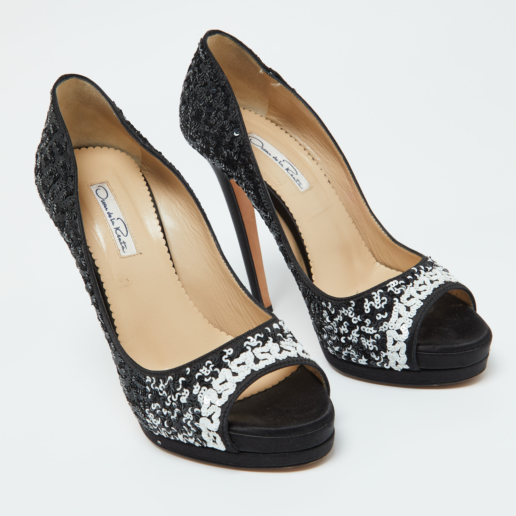 Oscar De La Renta Black Satin And Sequins Peep Toe Platform Pumps Size 38.5