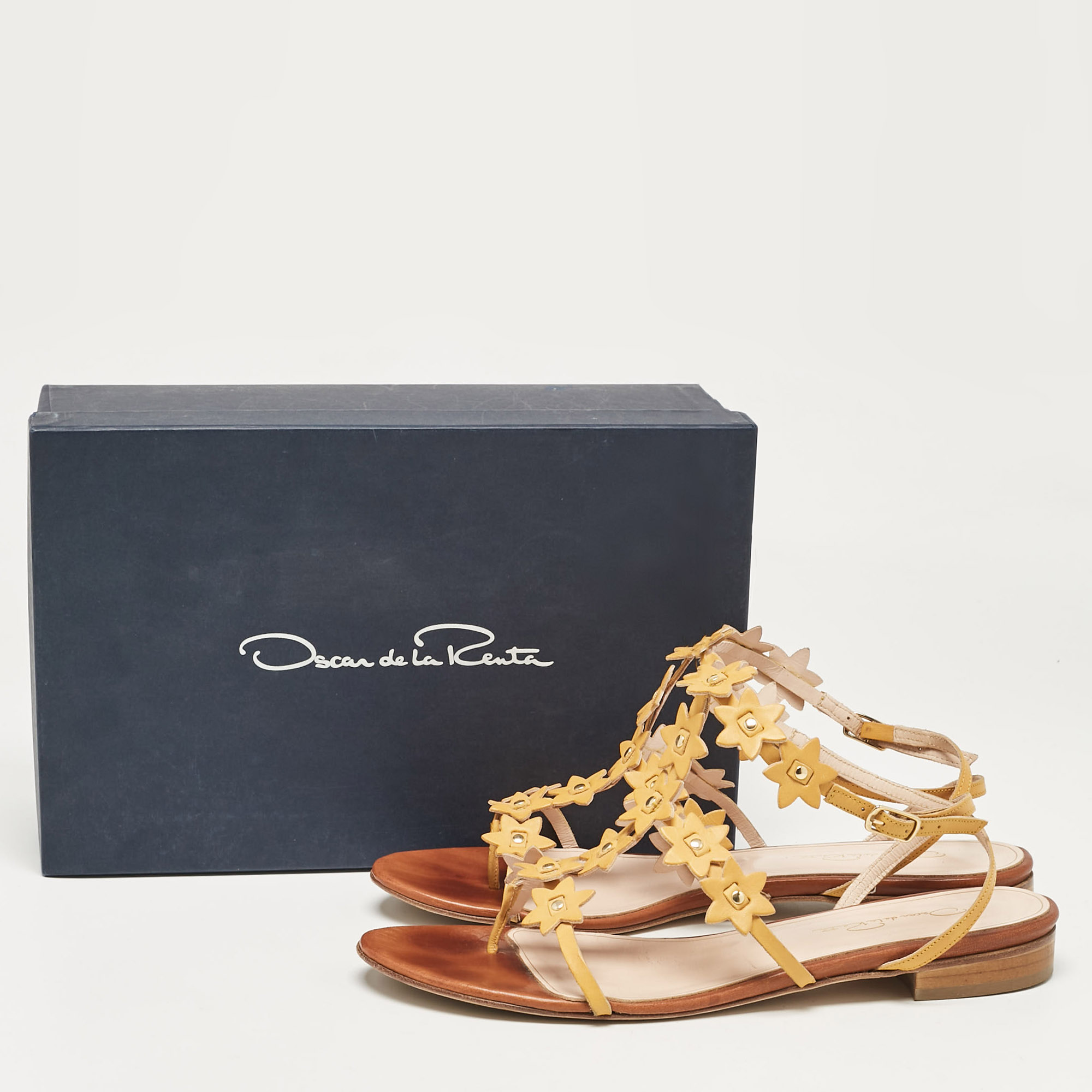 Oscar De La Renta Yellow Floral Jenisa Flat Sandals Size 40