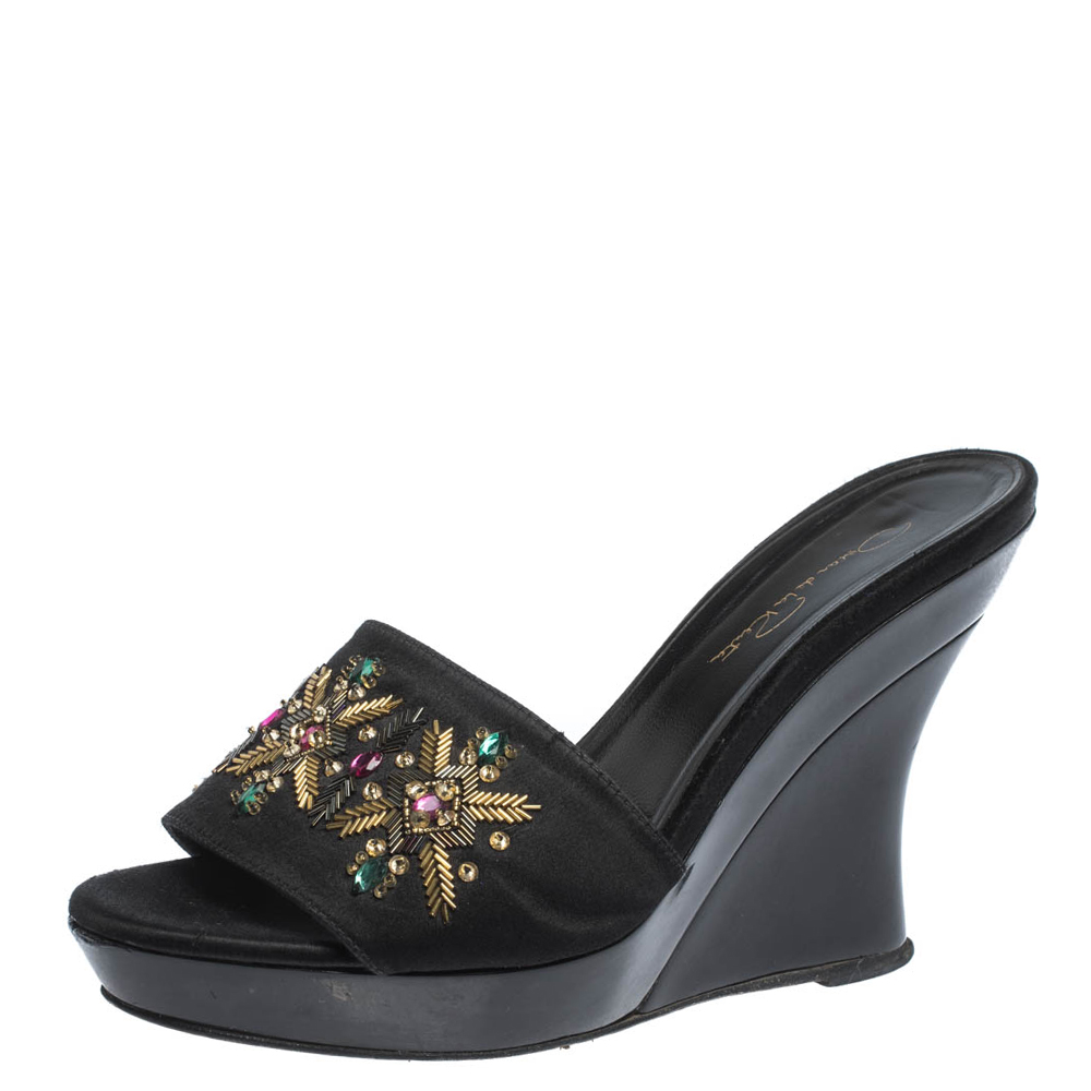 Image of Oscar de la Renta Black Satin Embellished Wedge Open Toe Platform Sandals Size