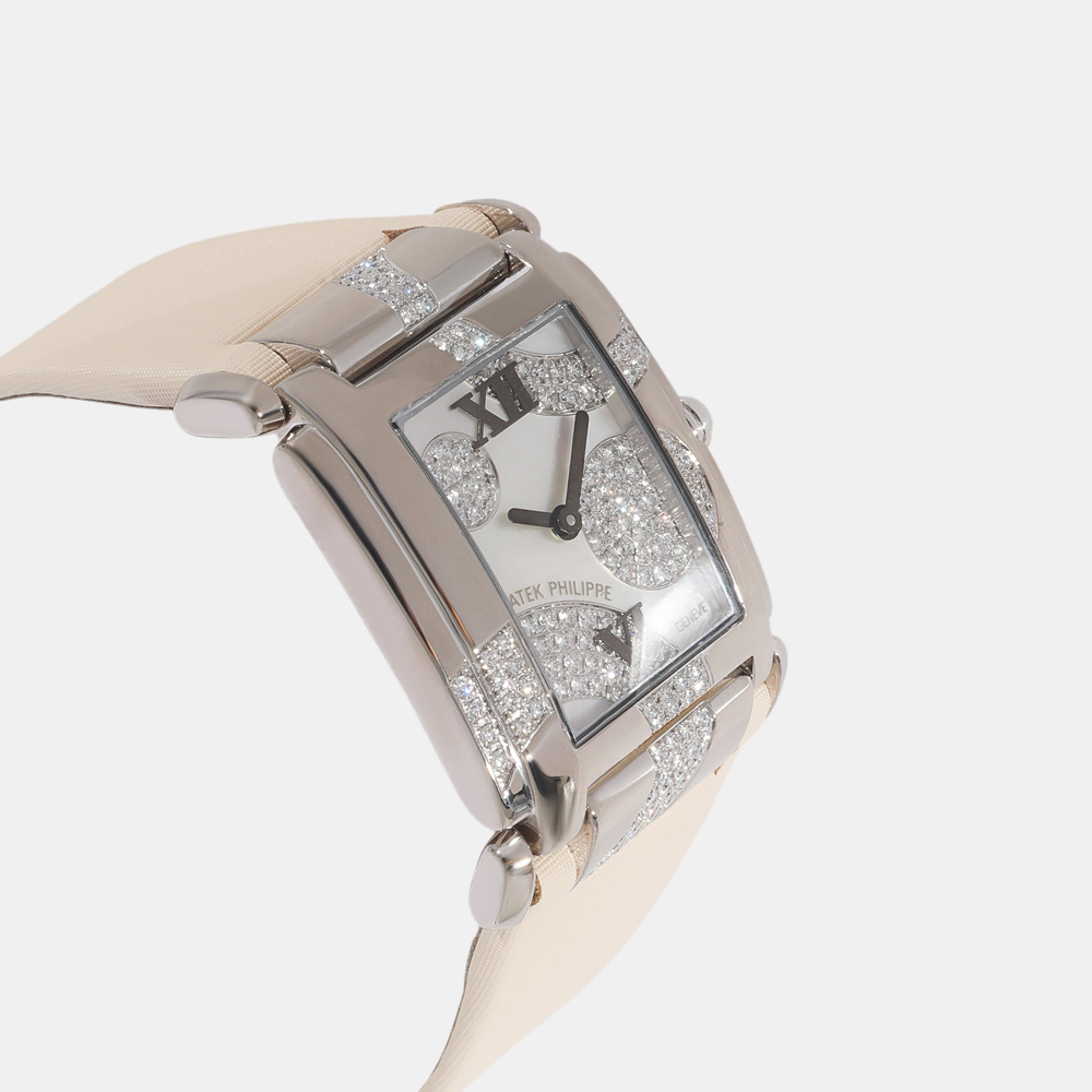 Patek Philippe White Diamond 18k White Gold Twenty-4 4914G Quartz Women's Wristwatch 25 Mm