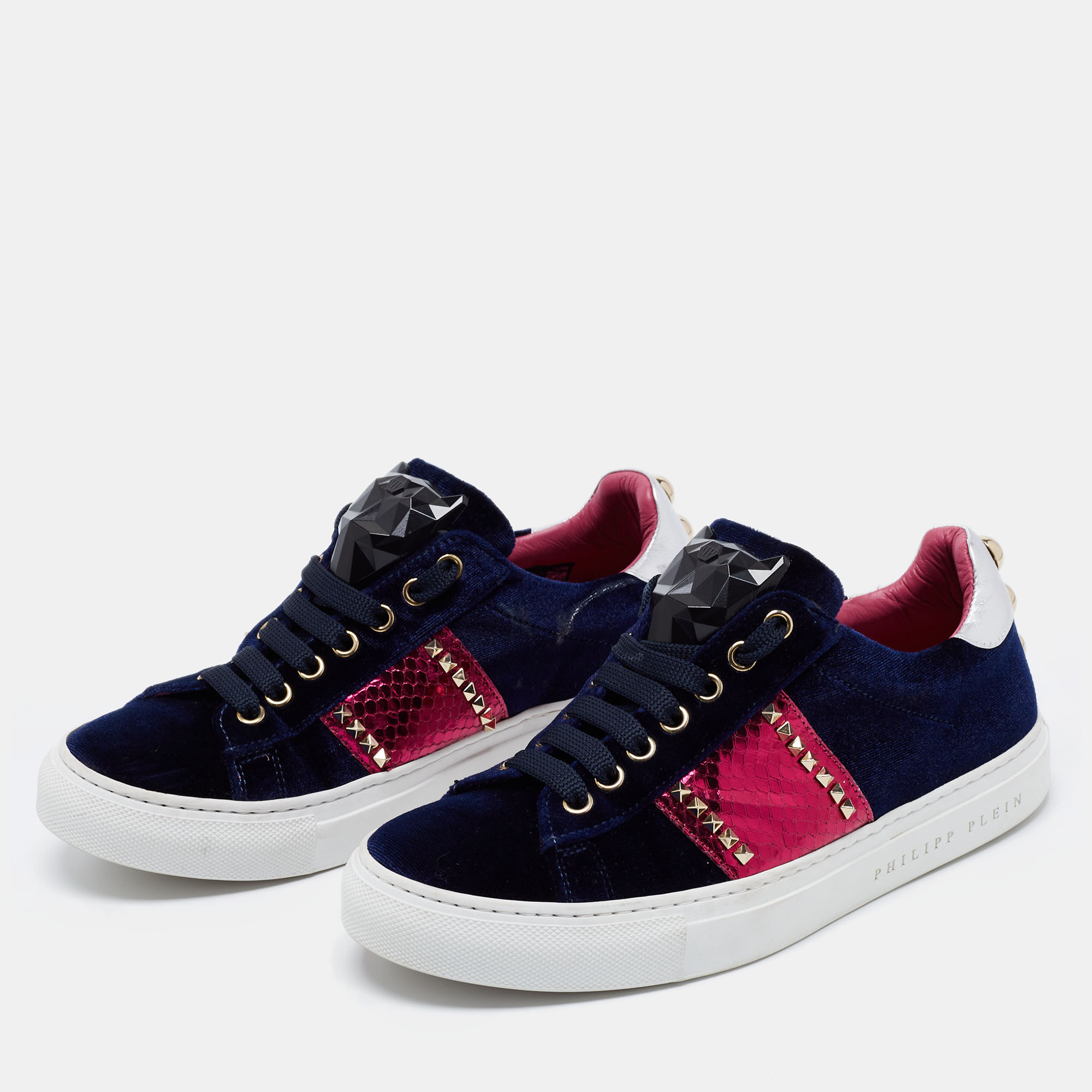 

Philipp Plein Navy Blue Velvet And Leather Studded Low Top Sneakers Size
