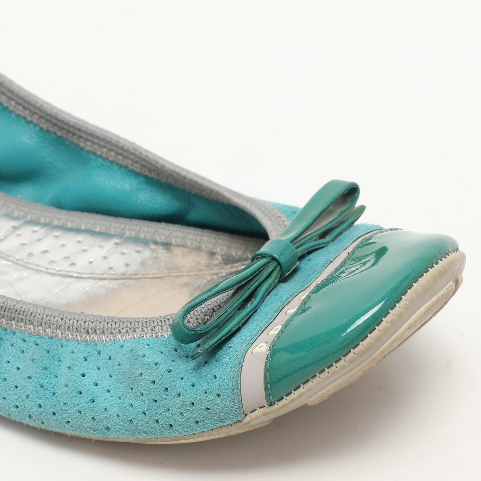 Prada Sport Green/Turquoise Perforated Suede And Patent Bow Scrunch Ballet Flats Size 36