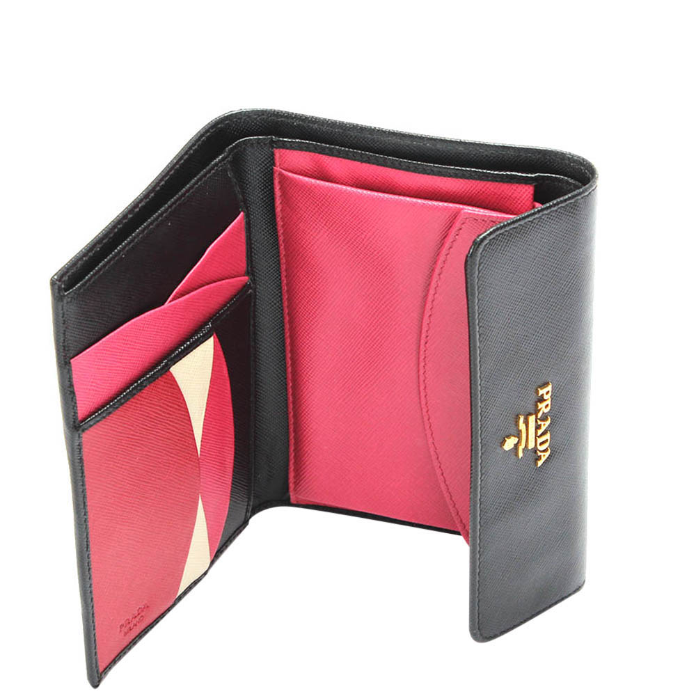 

Prada Black Saffiano Leather Tri Fold Wallet