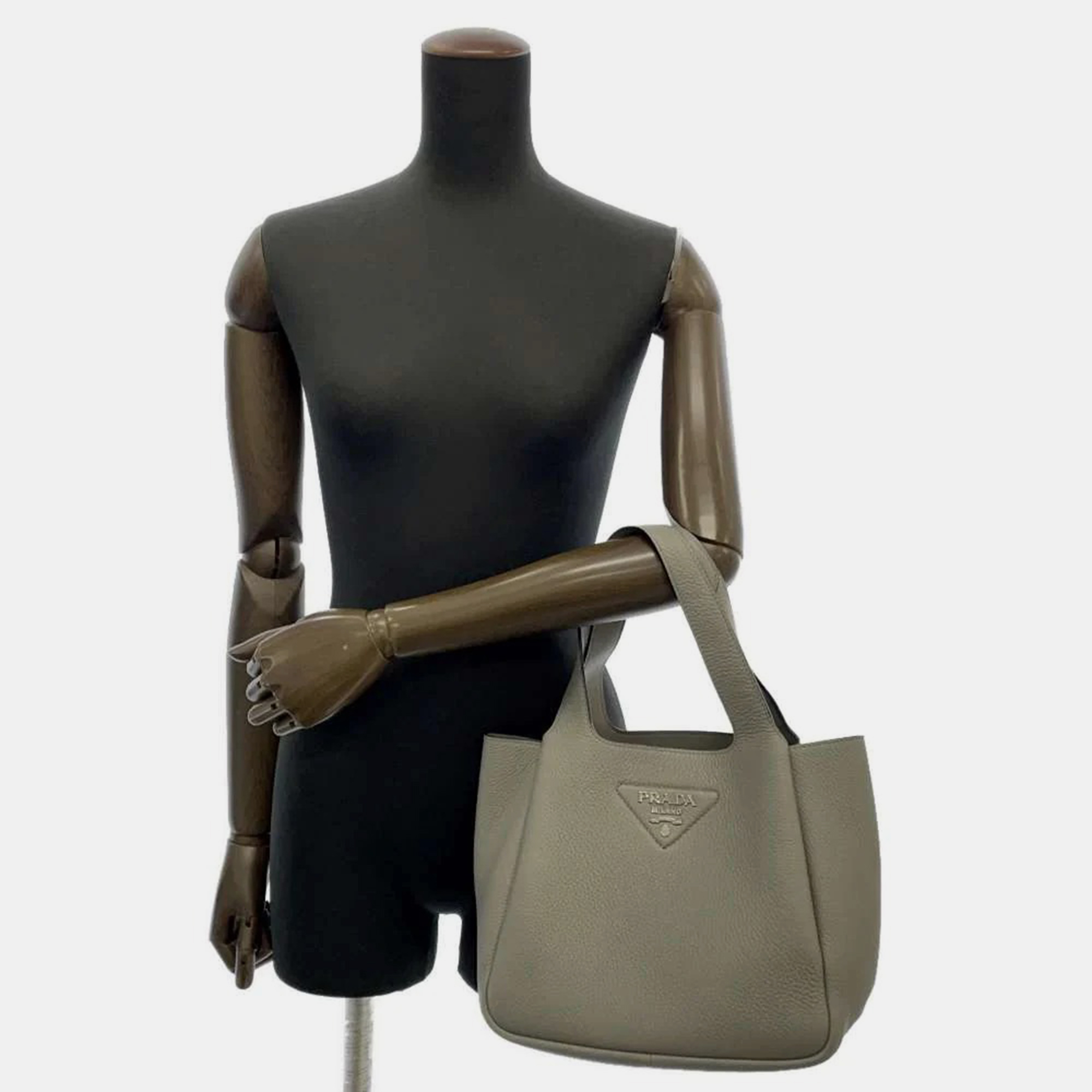 Prada Grey Leather Medium Vitello Danio Soft Dynamique Tote Bag