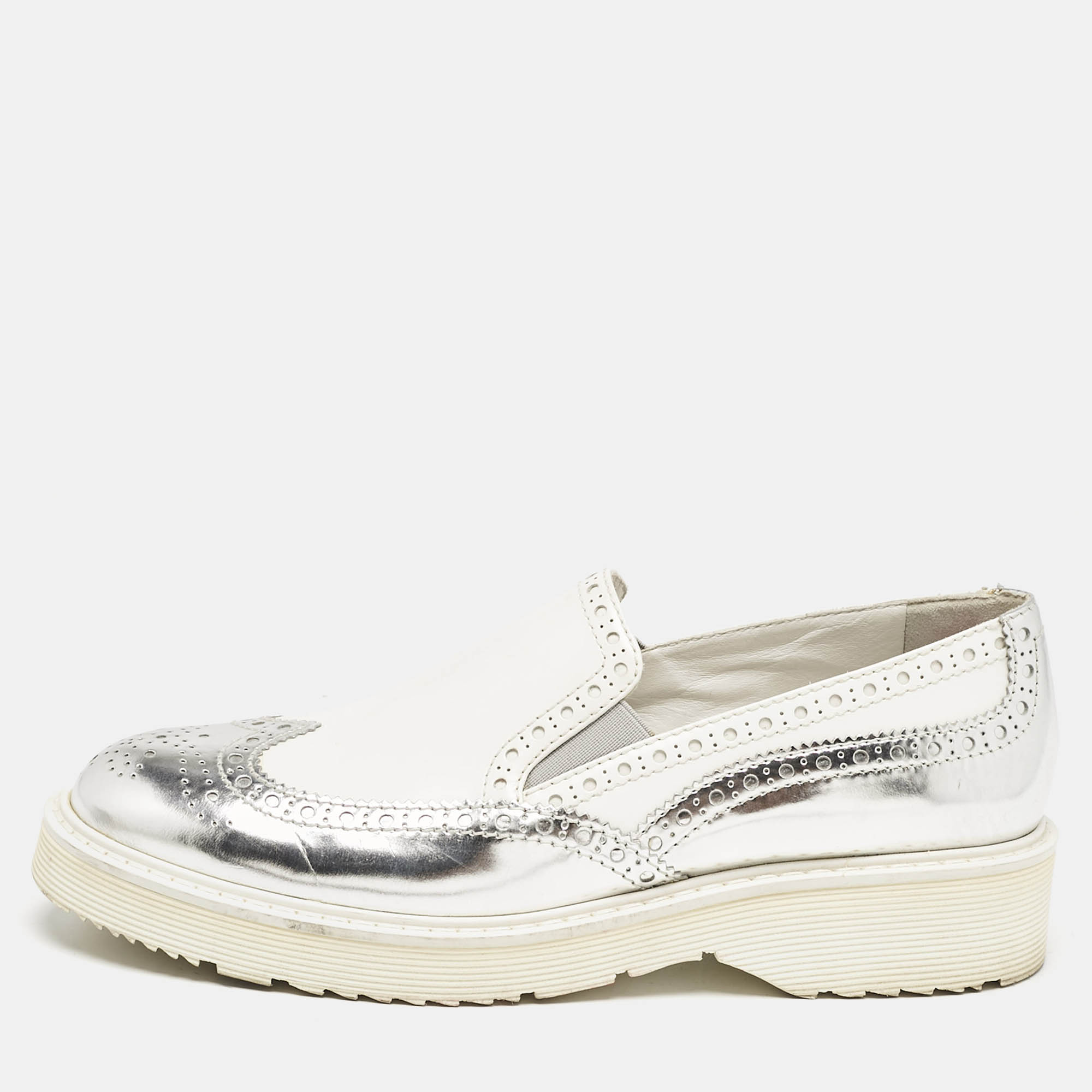 Prada Sport White/Silver Brogue Leather Slip On Loafer Sneakers Size
Prada Sport White/Silver Brogue Leather Slip On Loafer Sneakers Size