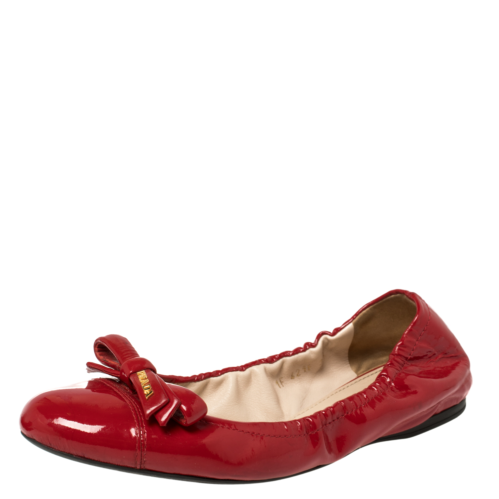 Prada Red Patent Leather Bow Scrunch Ballet Flats Size 38