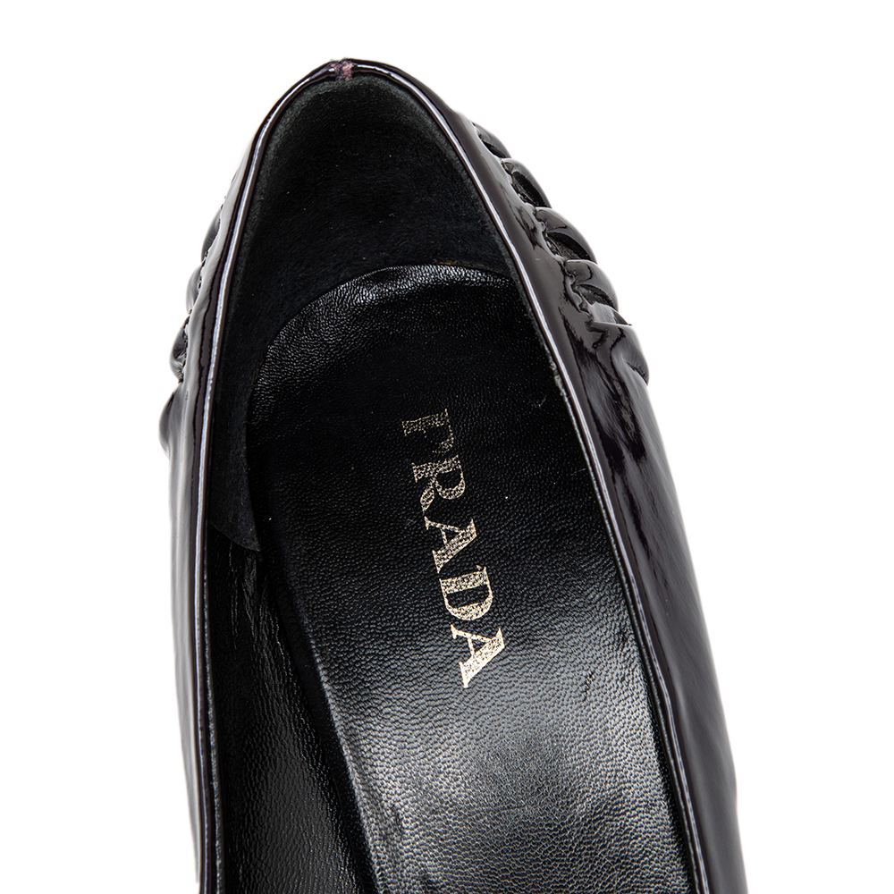 Prada Black/Purple Patent Leather Pointed Toe Pumps Size 39.5