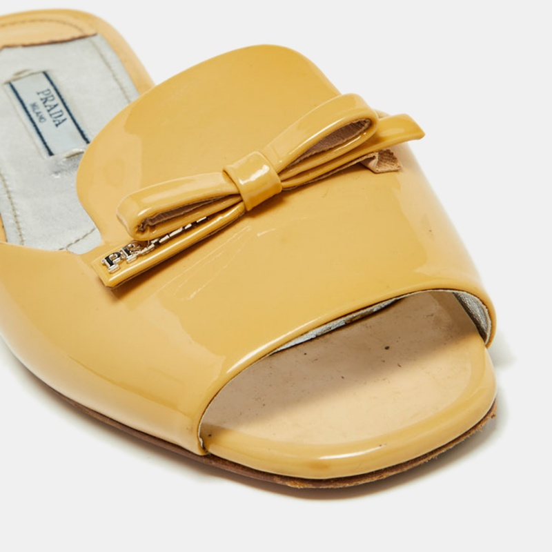 Prada Light Yellow Patent Leather Bow Crystal Embellished Flat Slides Size 37.5