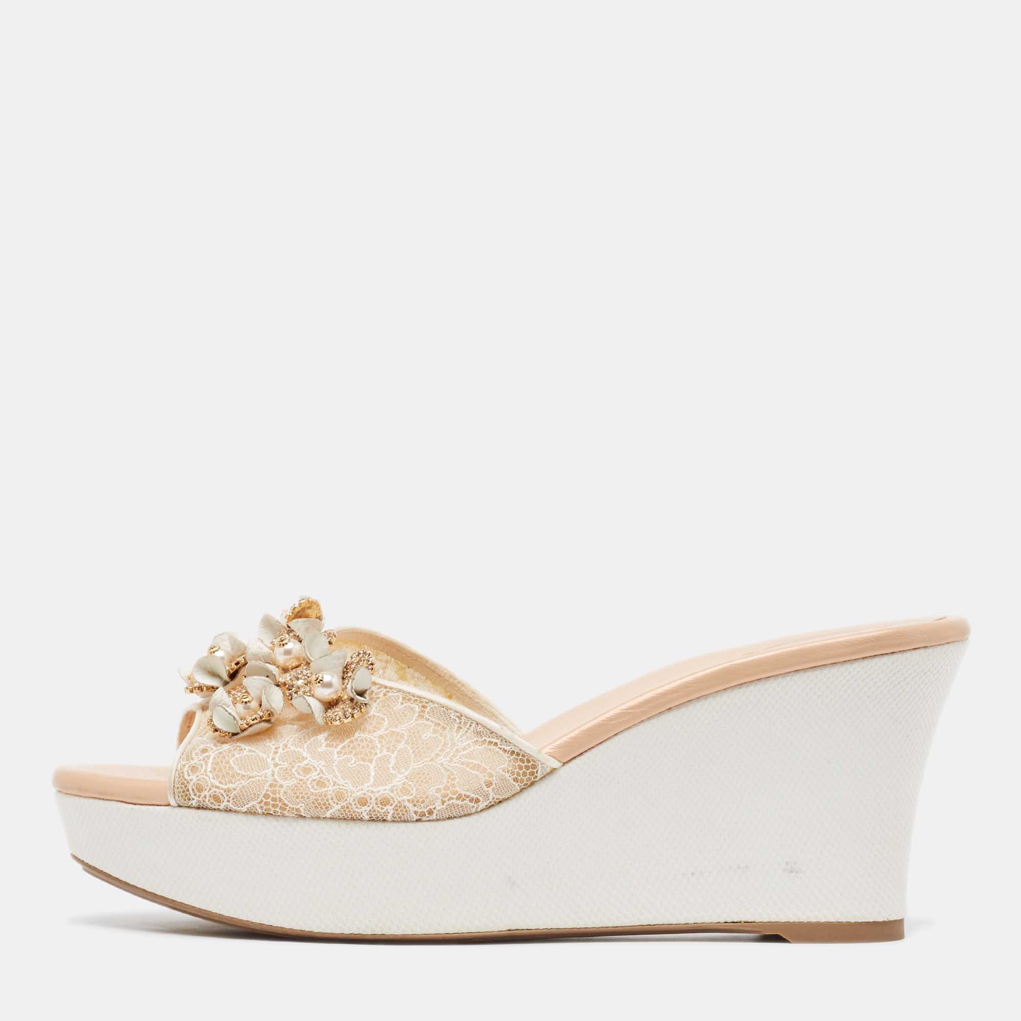 René caovilla ren&eacute; caovilla beige/white leather floral embellished wedge sandals size 39