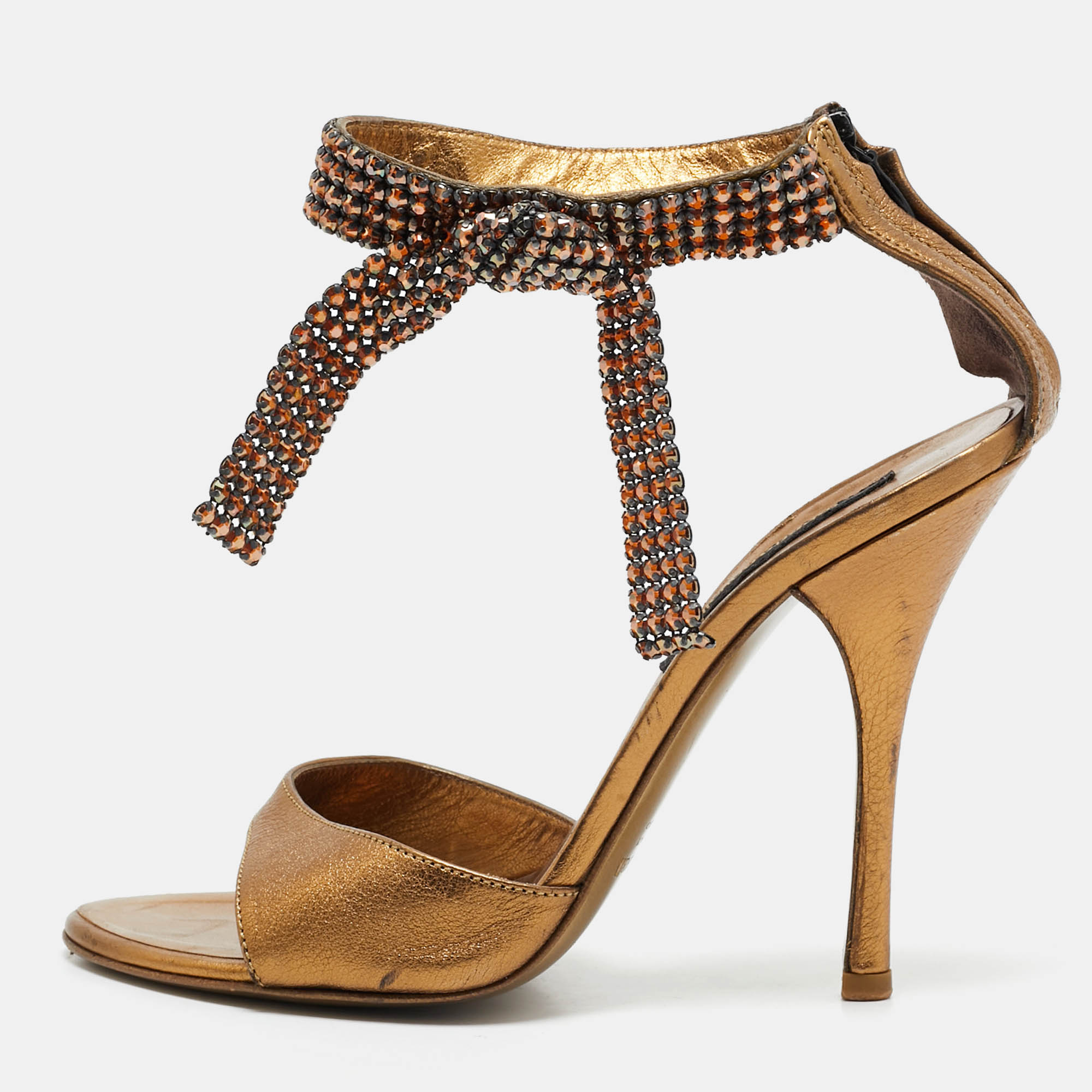 Roberto Cavalli Gold Leather Crystal Embellished Ankle Strap Sandals Size
Roberto Cavalli Gold Leather Crystal Embellished Ankle Strap Sandals Size