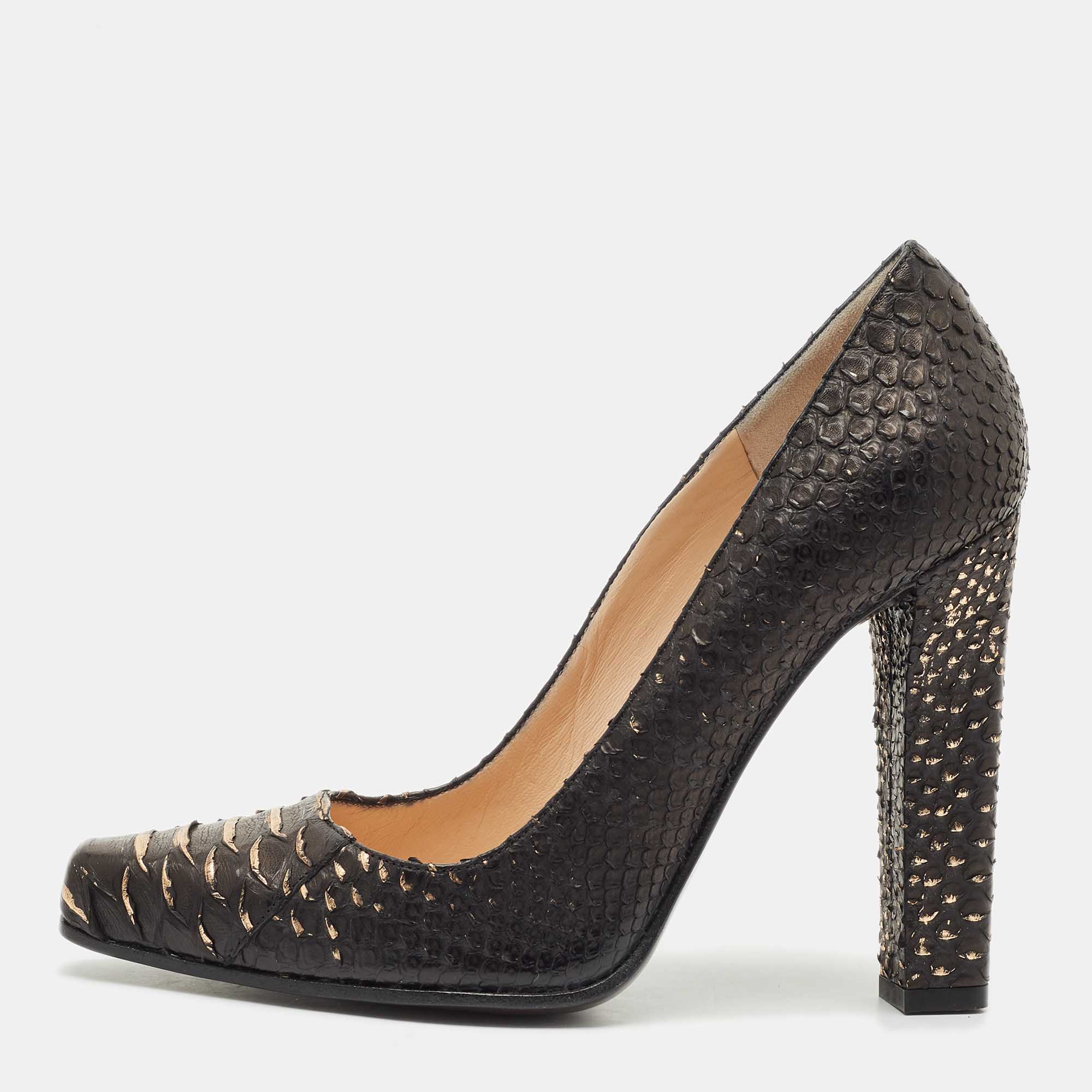 Roberto Cavalli Dark Brown/Gold Watersnake Leather Block Heel Pumps Size
Roberto Cavalli Dark Brown/Gold Watersnake Leather Block Heel Pumps Size