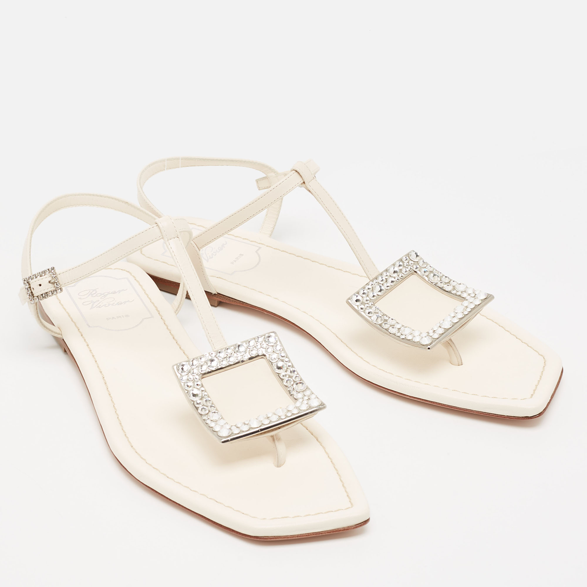 Roger Vivier Off White Leather Crystal Embellished Flat Thong Sandals Size 39