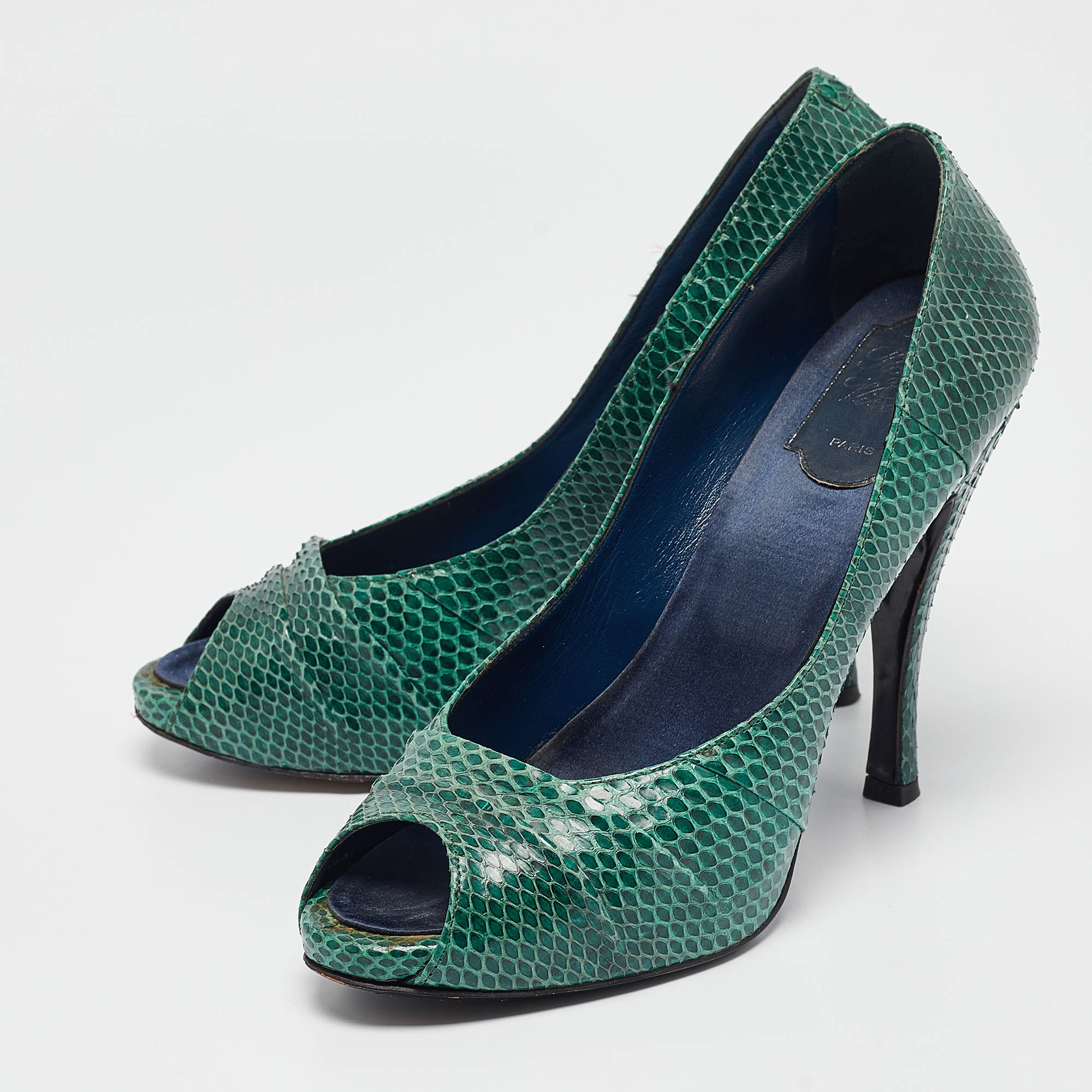 Roger Vivier Green Snakeskin Leather Peep Toe Pumps Size 37.5