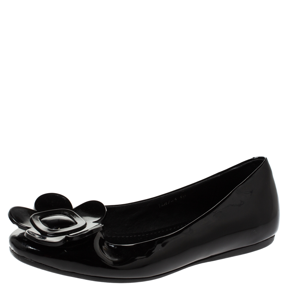 

Roger Vivier Black Floral Applique Patent Leather Ballet Flats Size