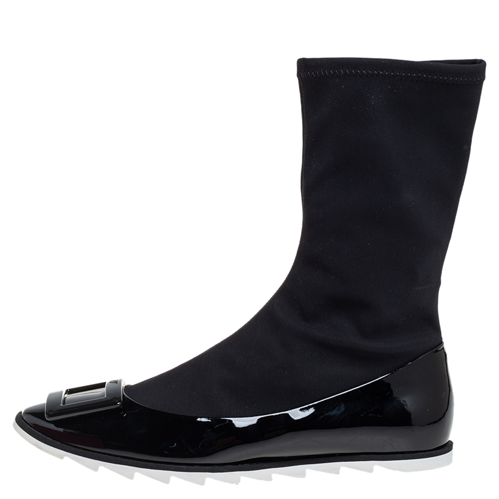 Roger Vivier Black Patent Leather And Stretch Fabric Gommette Ankle Boots Size
Roger Vivier Black Patent Leather And Stretch Fabric Gommette Ankle Boots Size