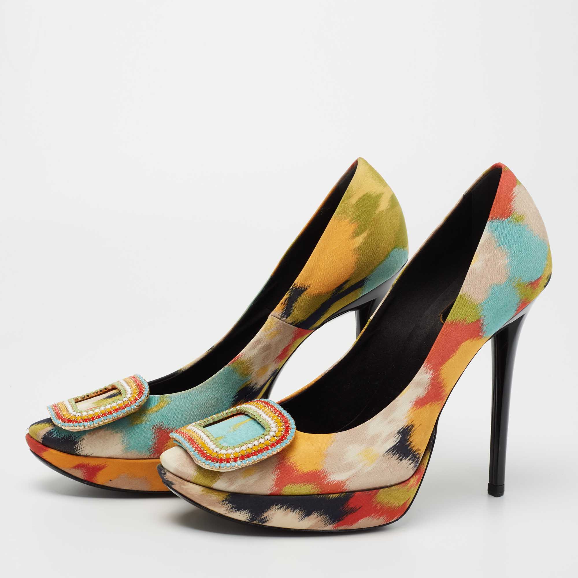 Roger Vivier Multicolor Canvas Crystal Embellished Trompette Pumps Size
Roger Vivier Multicolor Canvas Crystal Embellished Trompette Pumps Size