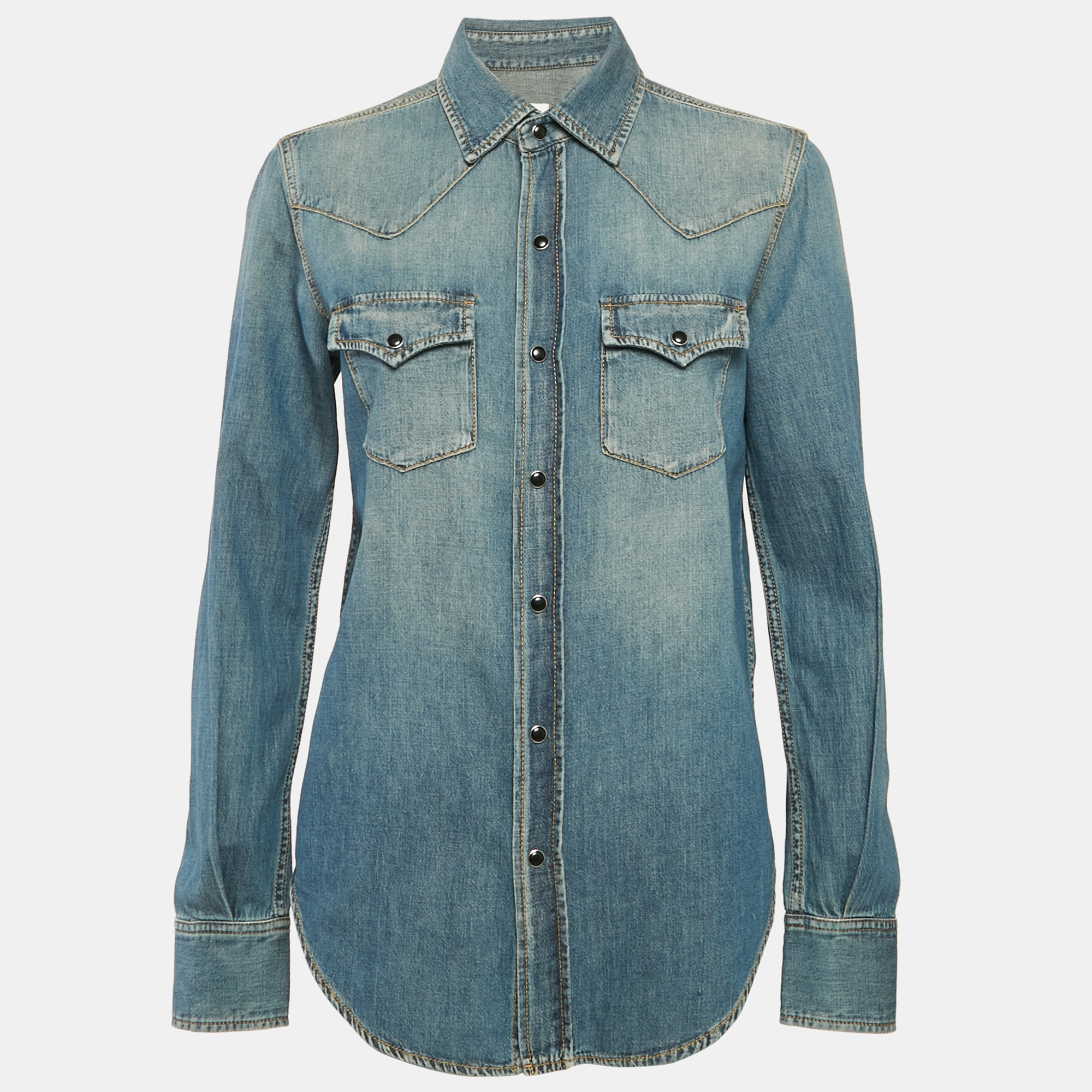Saint Laurent Denim Heart Detail Button Front Long Sleeve M, Blue
Saint Laurent Denim Heart Detail Button Front Long Sleeve M, Blue