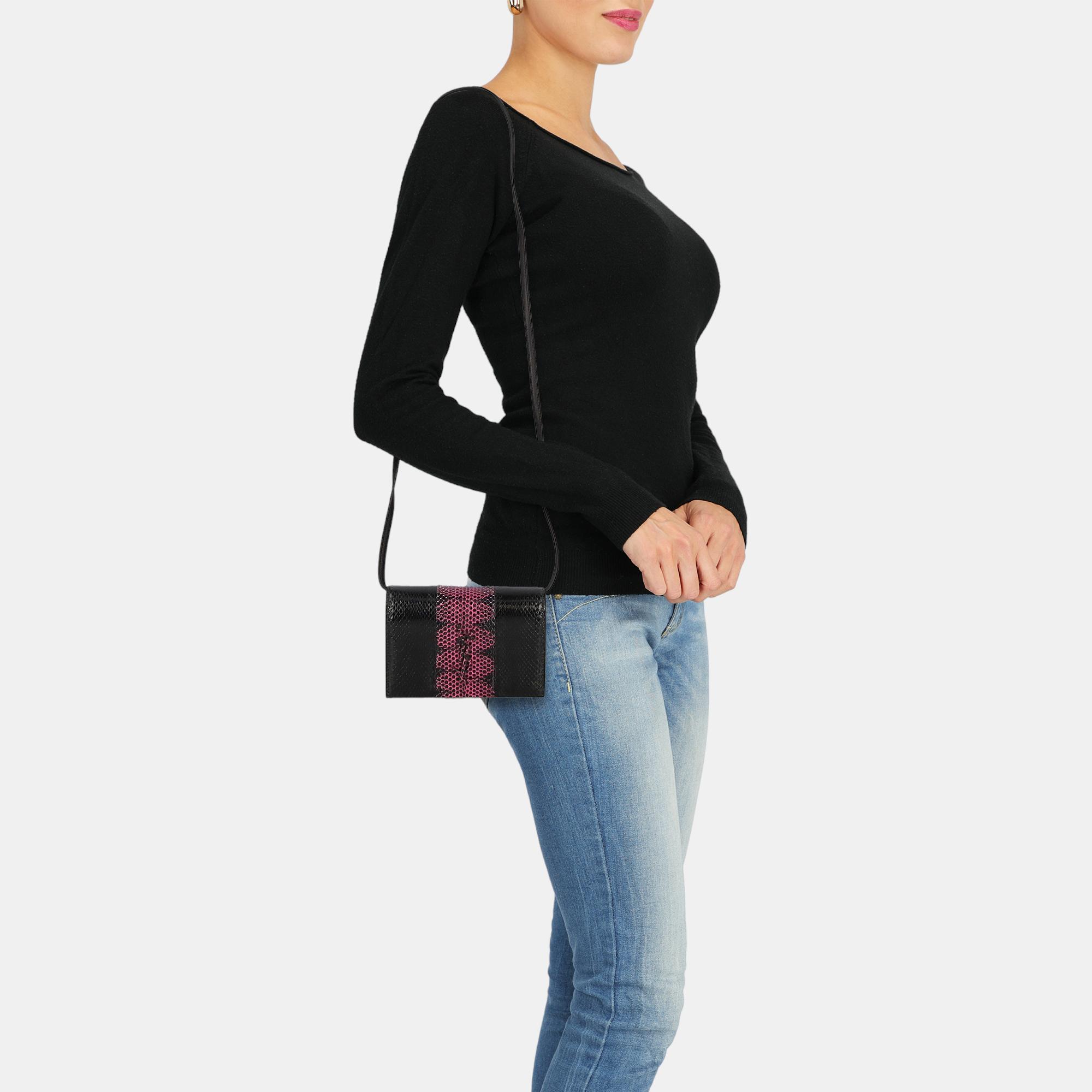 Saint Laurent  Women's Leather Shoulder Bag - Black - One Size
