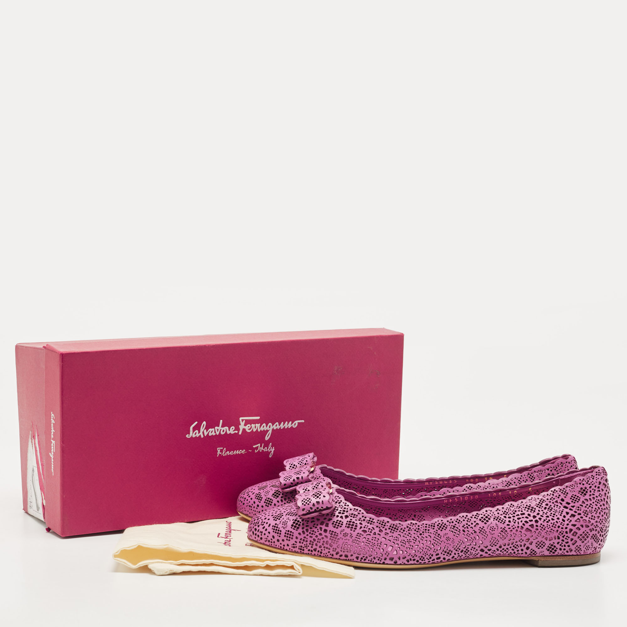 Salvatore Ferragamo Pink Leather Laser Cut Varina Ballet Flats Size 40.5