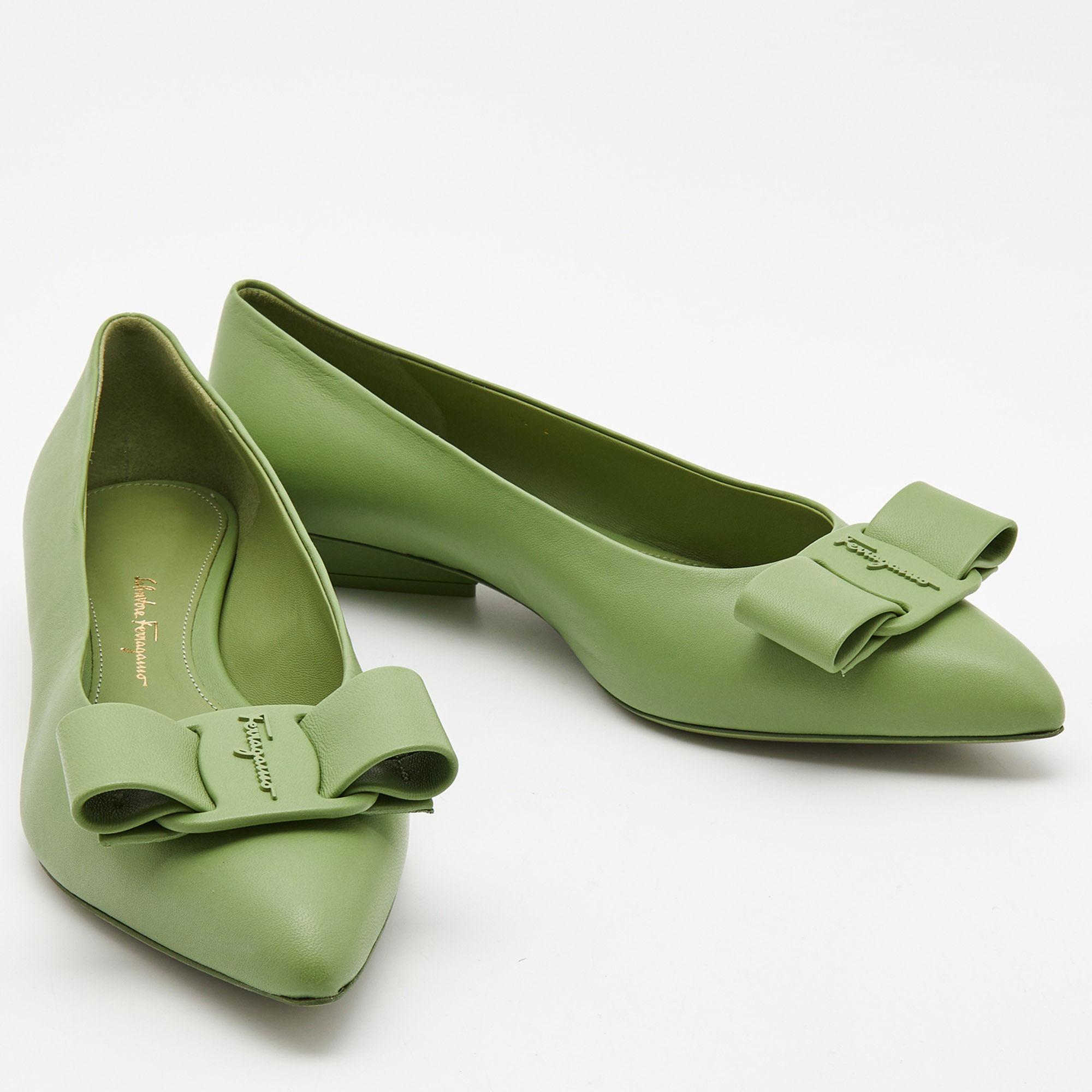 Salvatore Ferragamo Green Leather Viva Bow Ballet Flats Size 39