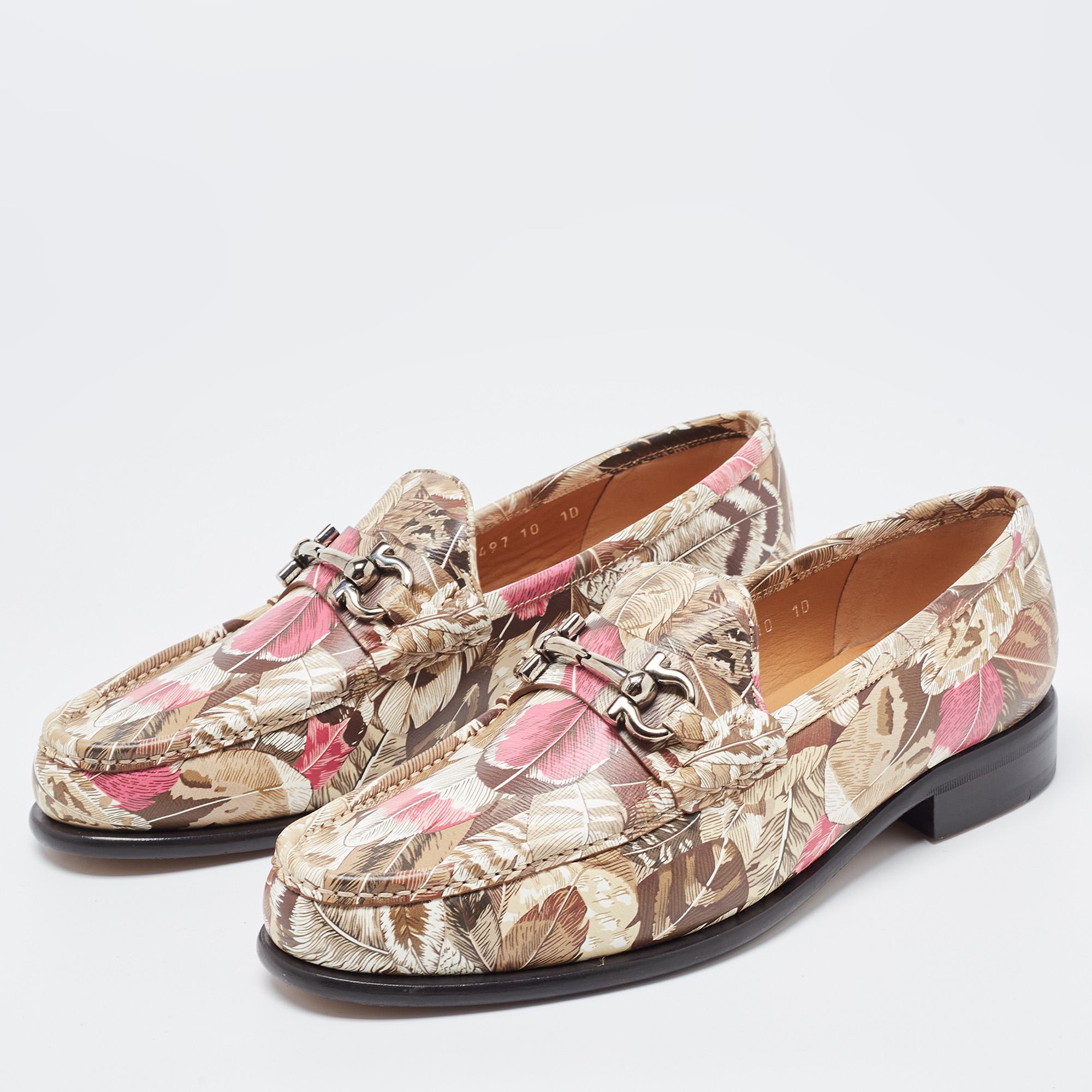 Salvatore Ferragamo Multicolor Leather Flower Print Bit Slip On Loafers Size
Salvatore Ferragamo Multicolor Leather Flower Print Bit Slip On Loafers Size