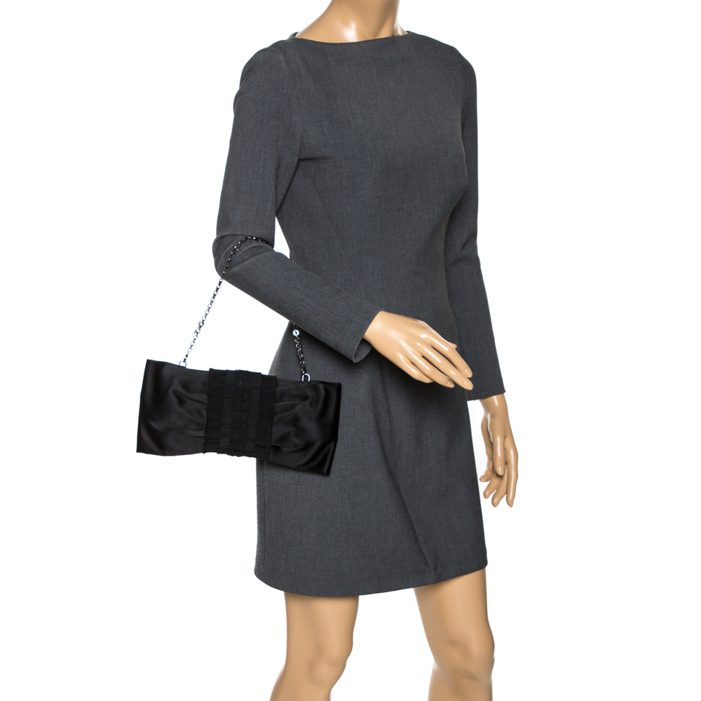 Salvatore Ferragamo Black Satin Bow Chain Clutch
Salvatore Ferragamo Black Satin Bow Chain Clutch